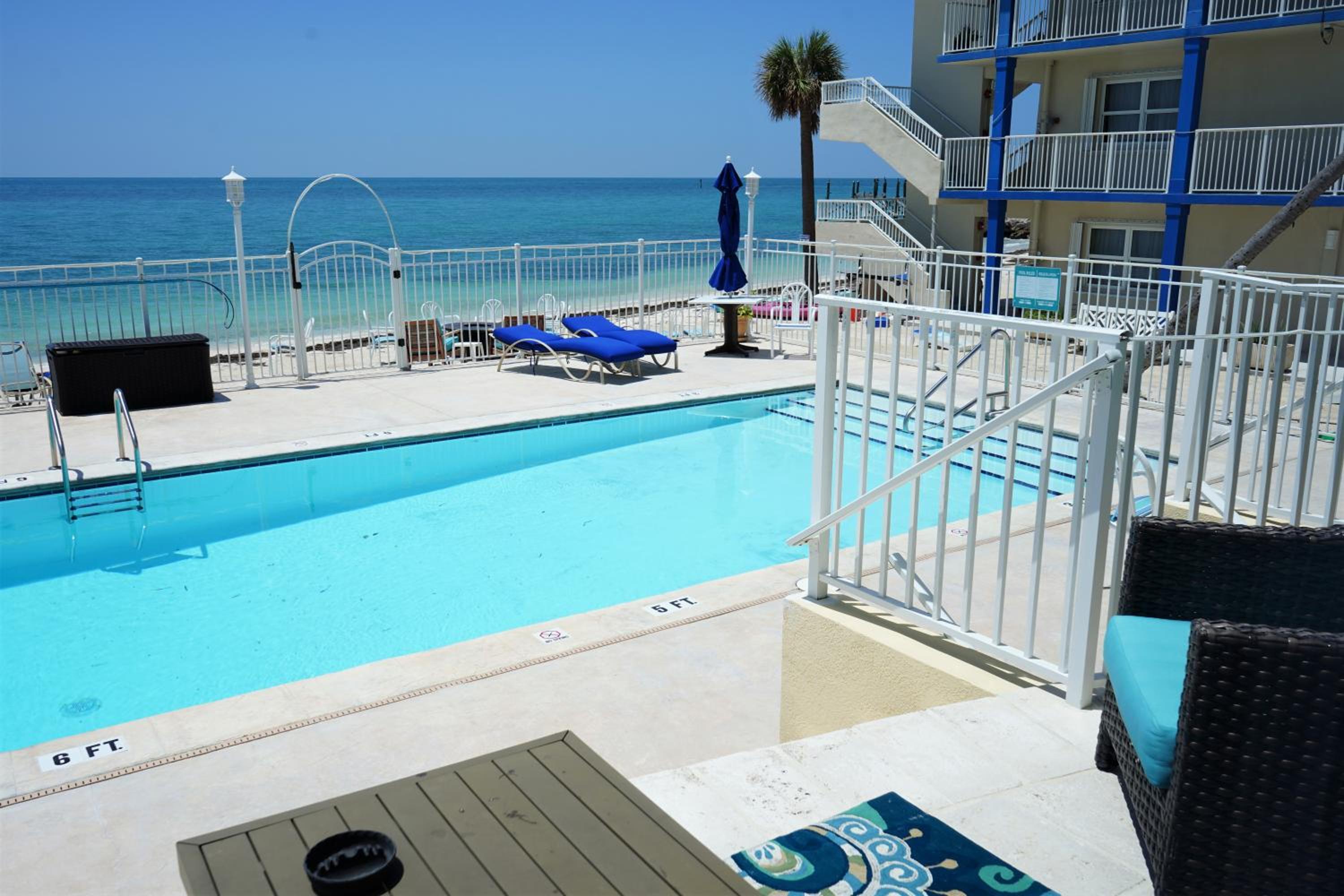 Oceanfront Three-Bedroom Villa - Photo 2
