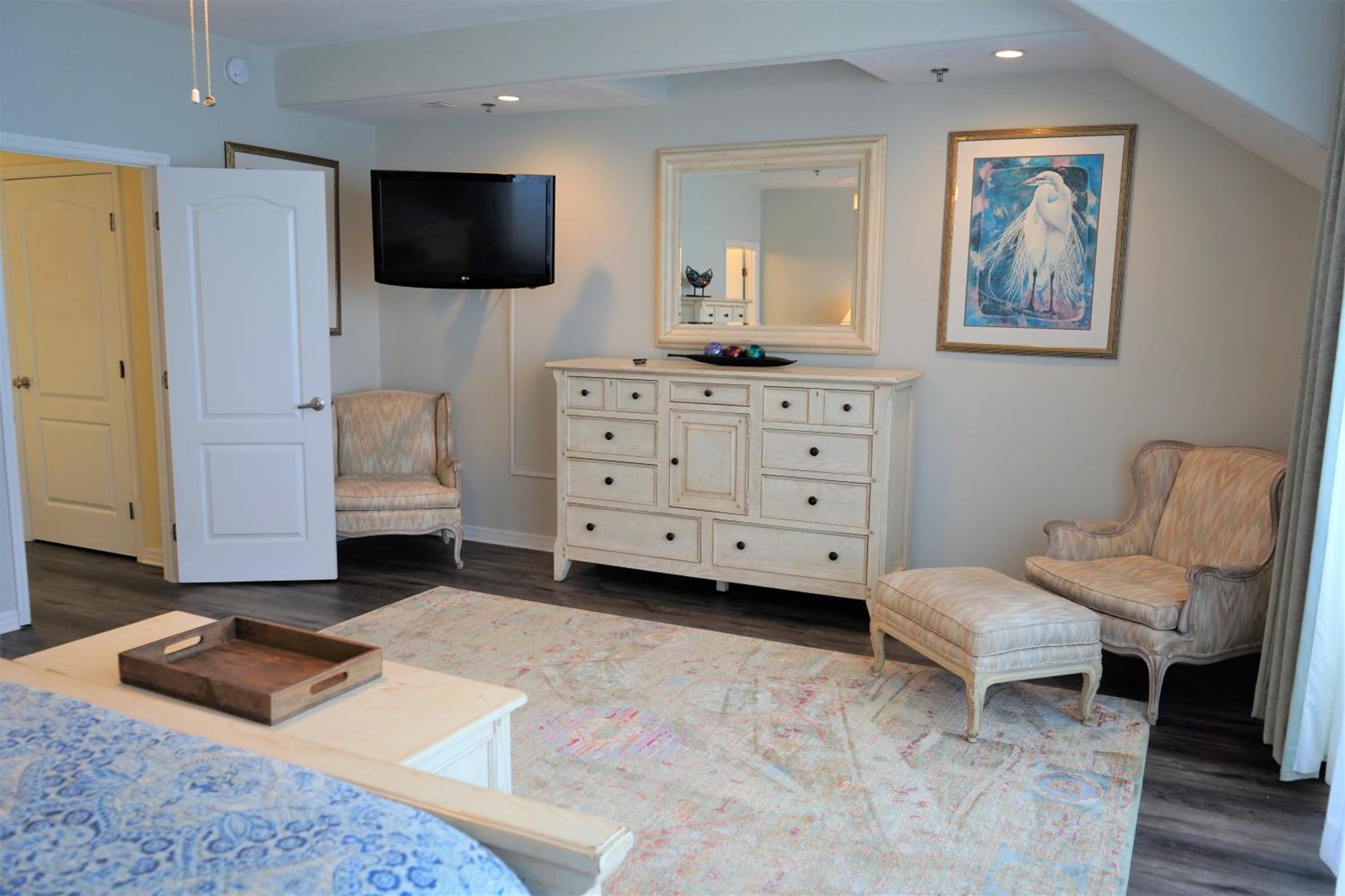Oceanfront Three-Bedroom Villa - Photo 30