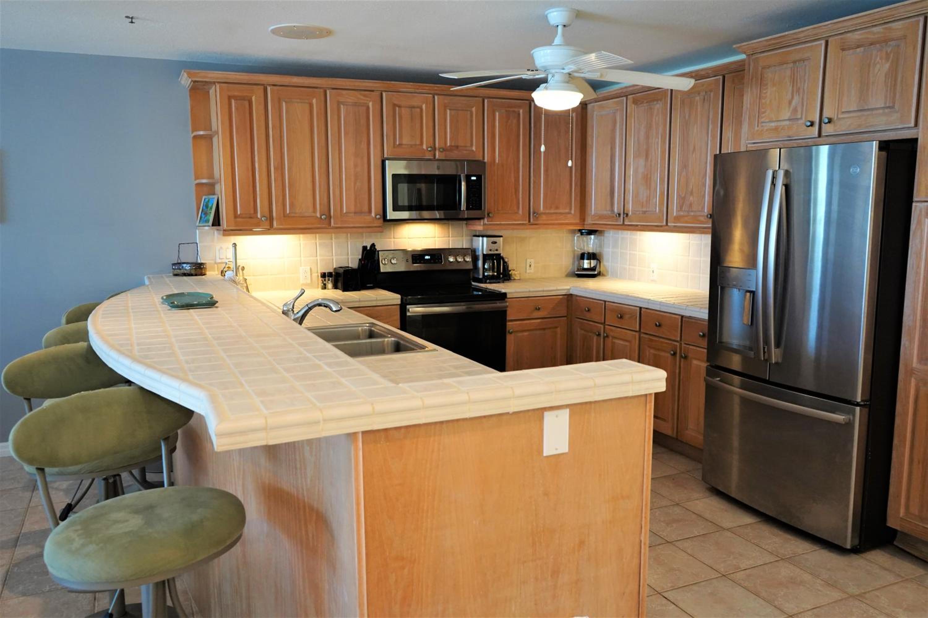 Oceanfront Three-Bedroom Villa - Photo 36