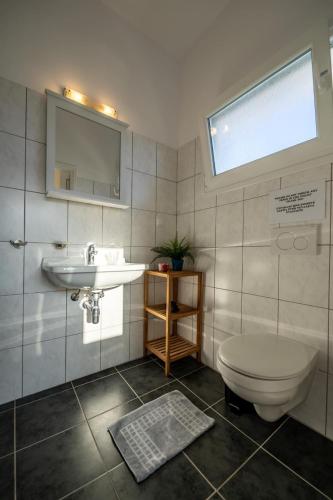 Studio Apartment photo 2