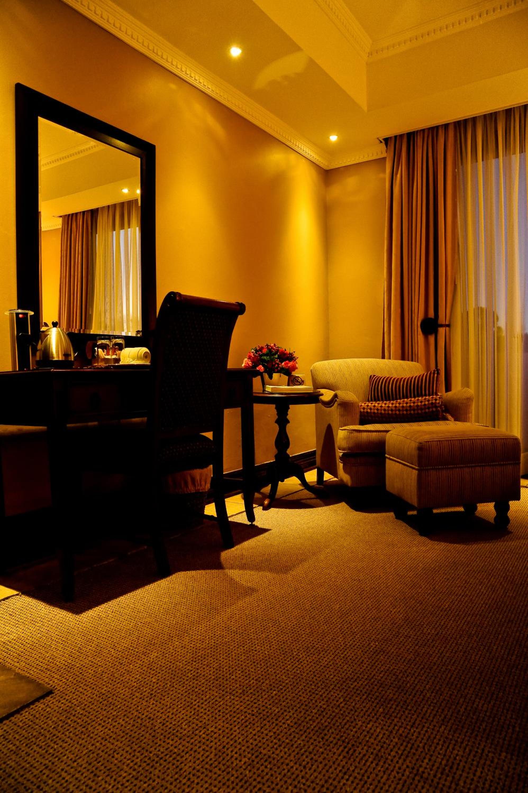 Luxury King Room