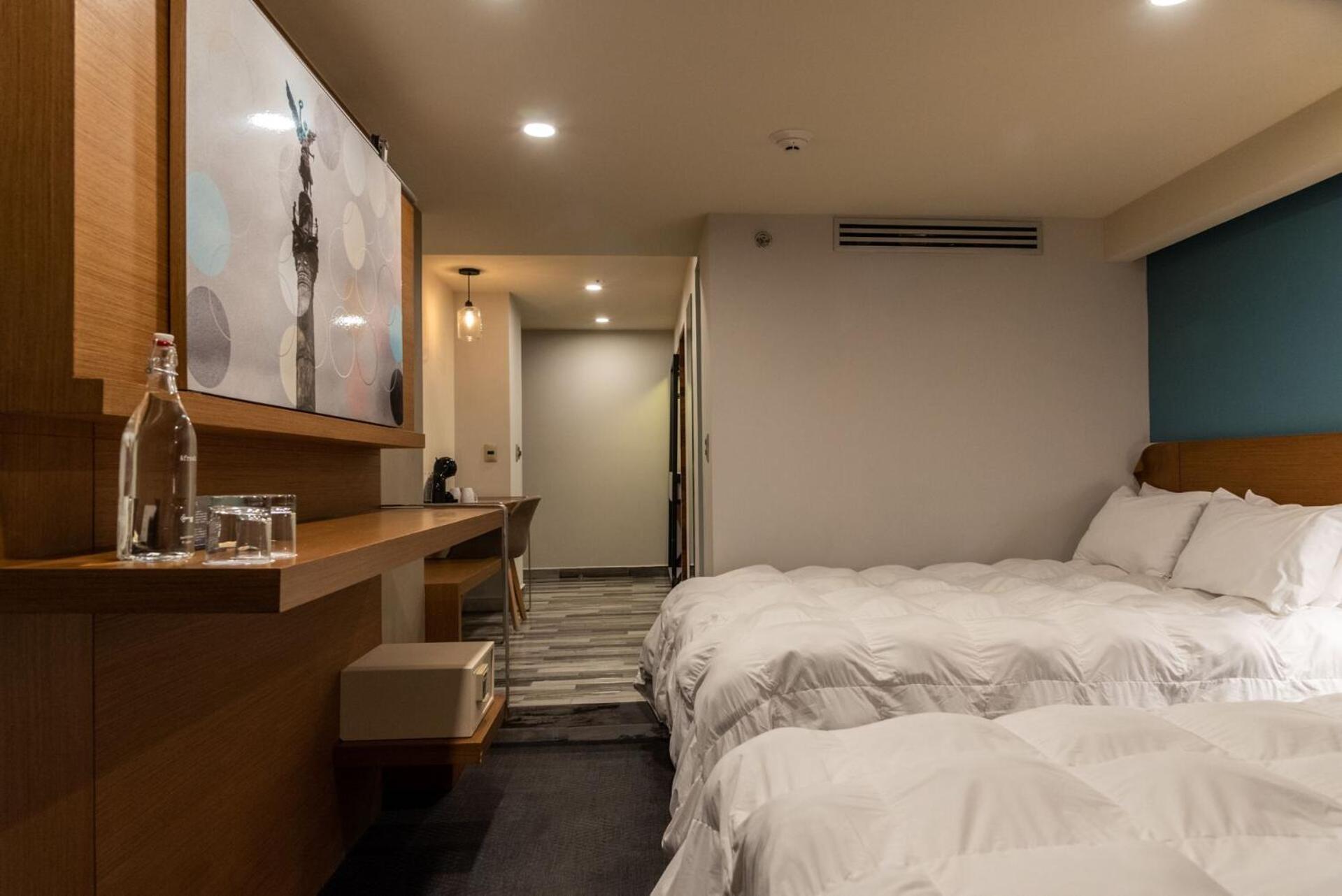 Standard Double Room with Two Double Beds - Photo 4