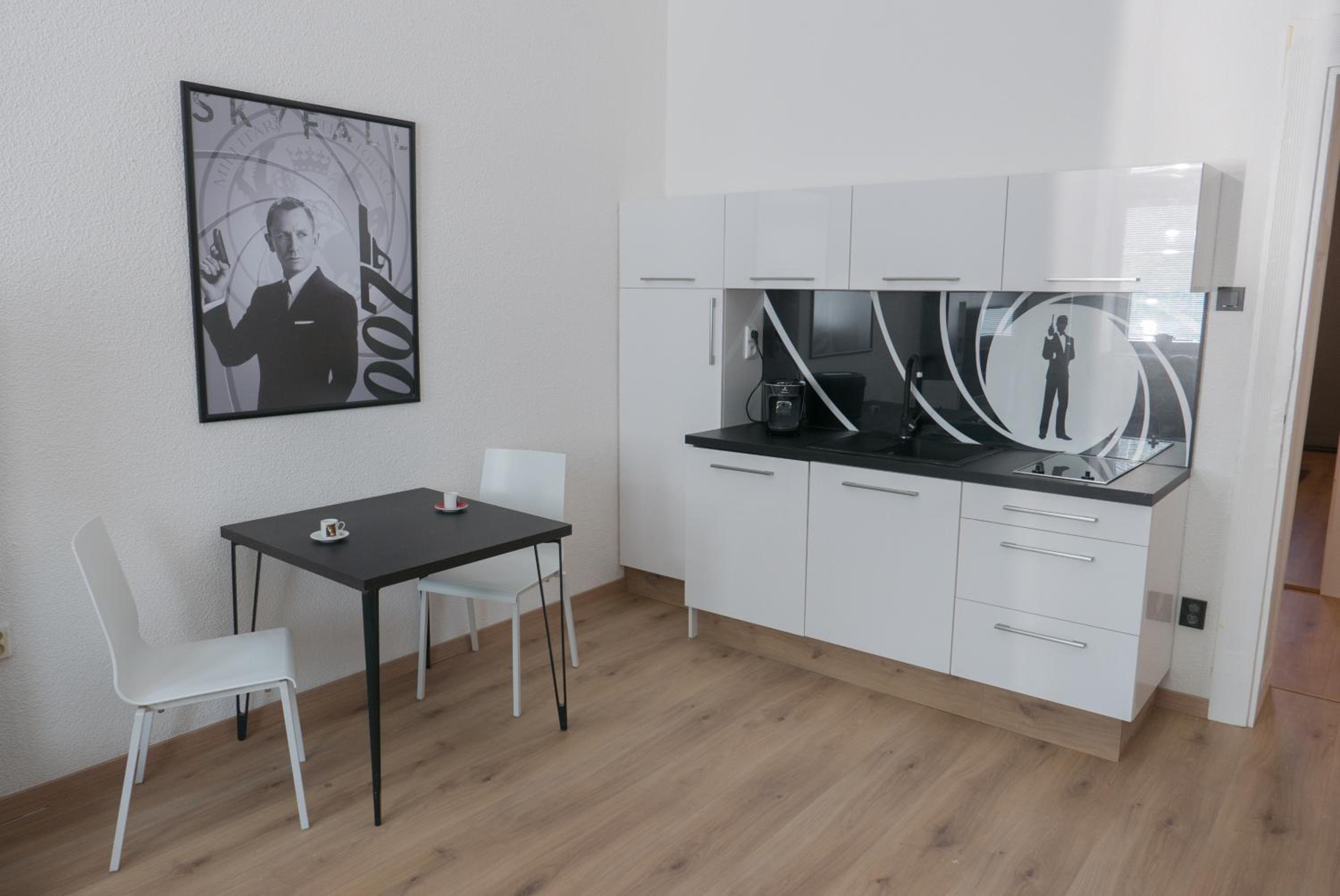 Deluxe Apartment - Photo 9