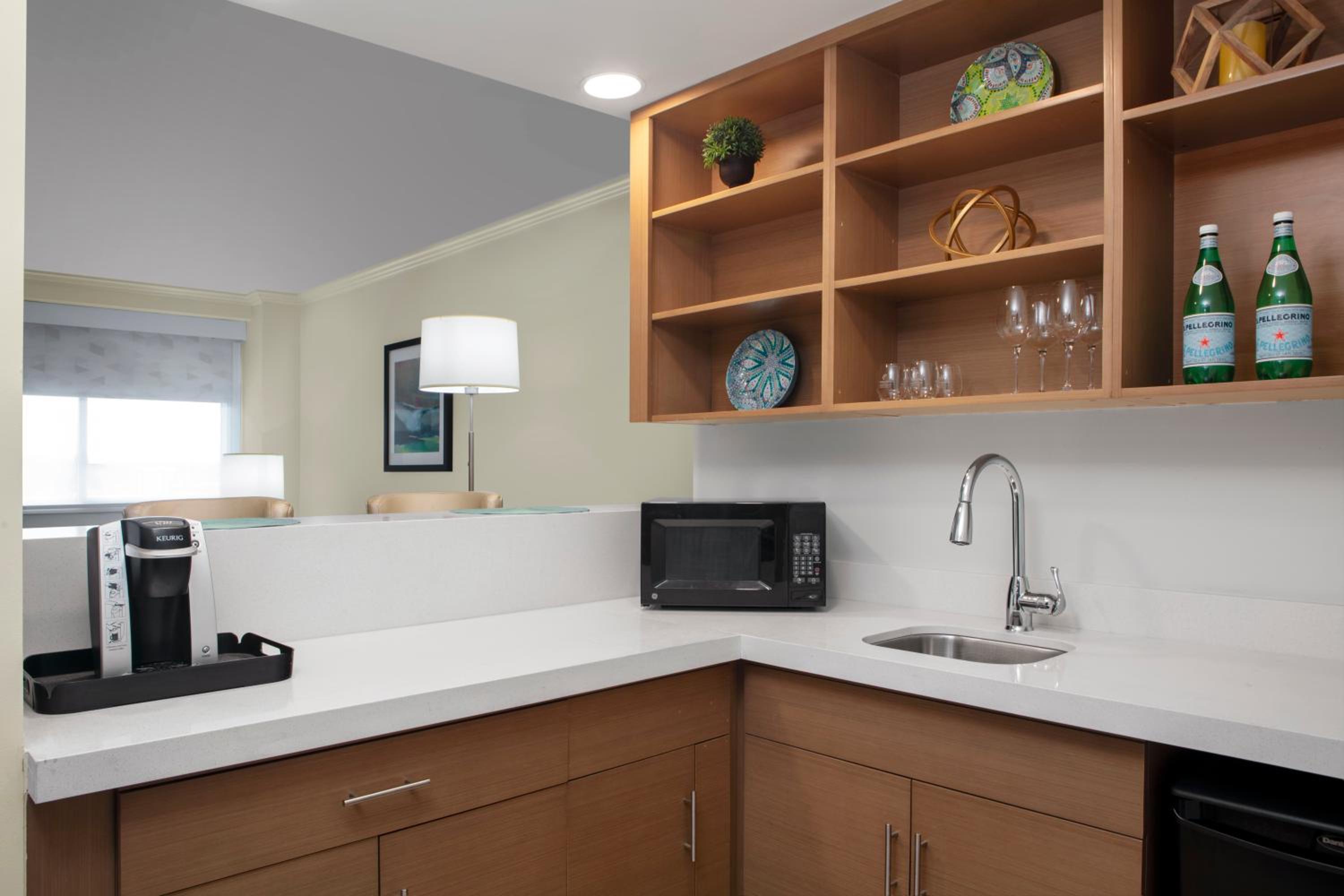 One-Bedroom King Suite - Photo 2