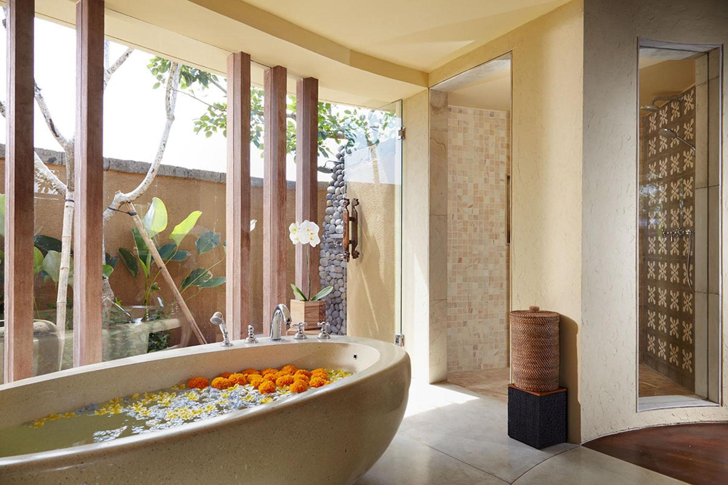 One-Bedroom Pool Villa with Garden View and Free Shuttle to Canggu - Photo 4