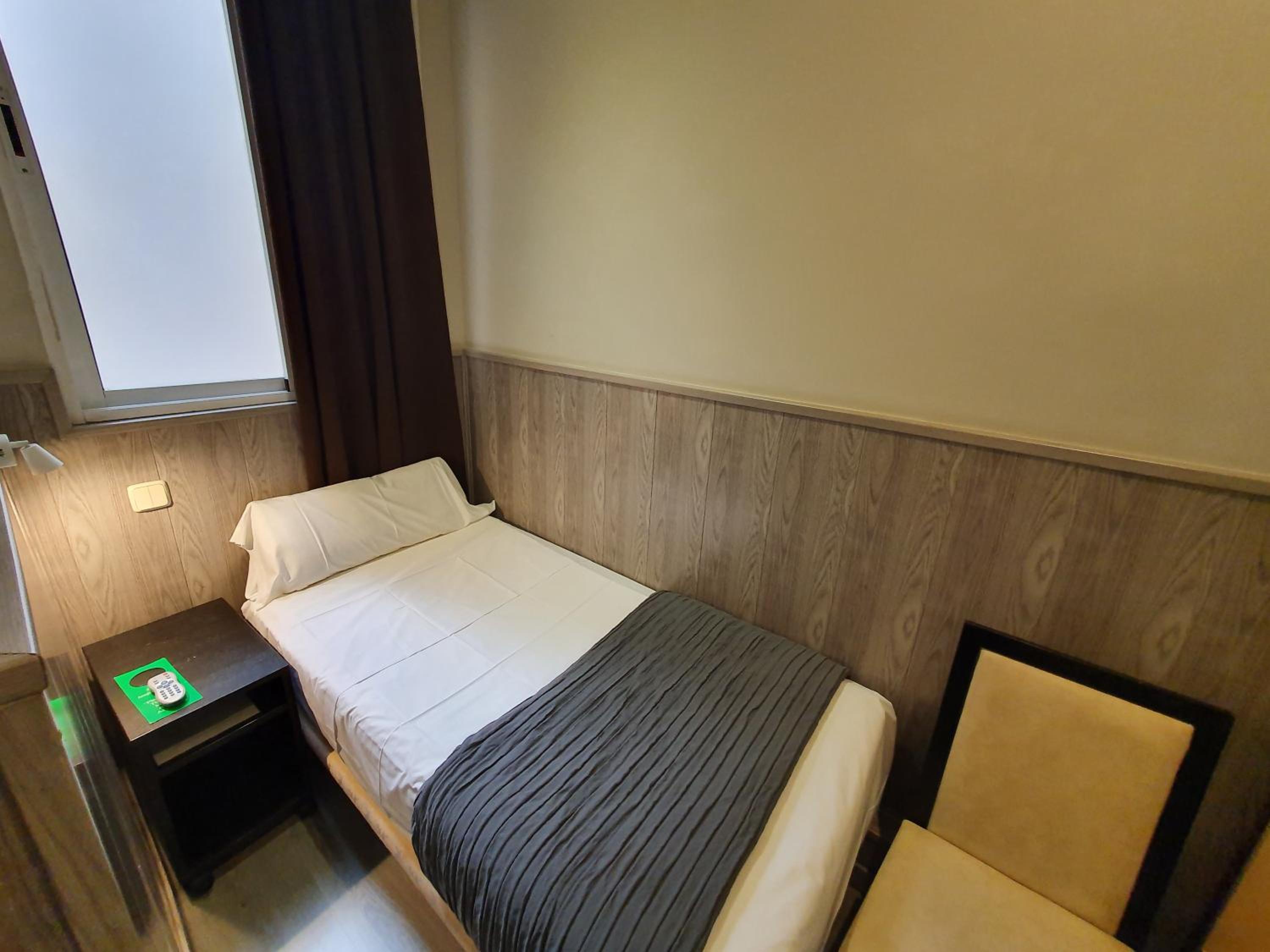 Habitación Individual Pequeña
