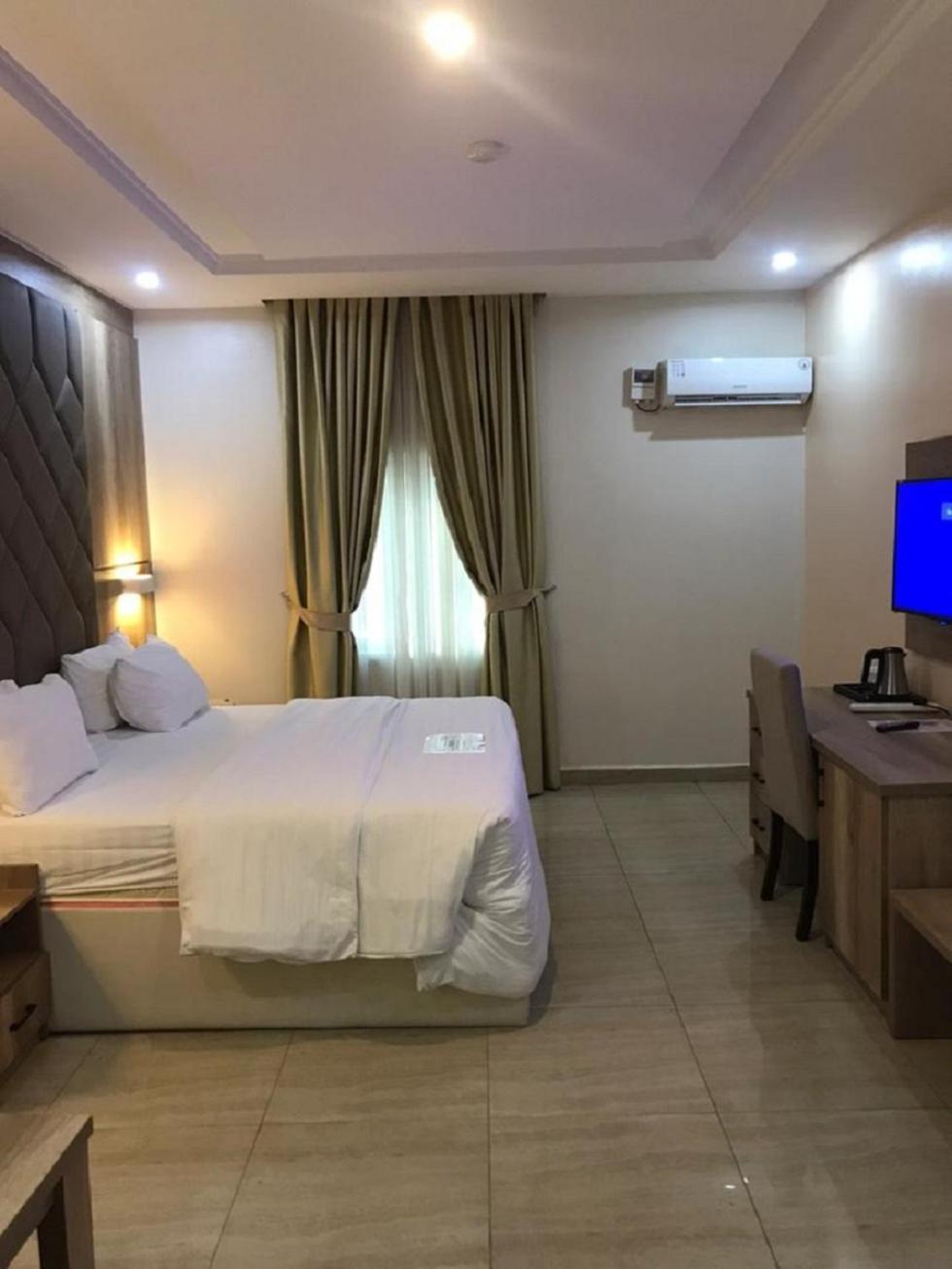 Superior Single Room