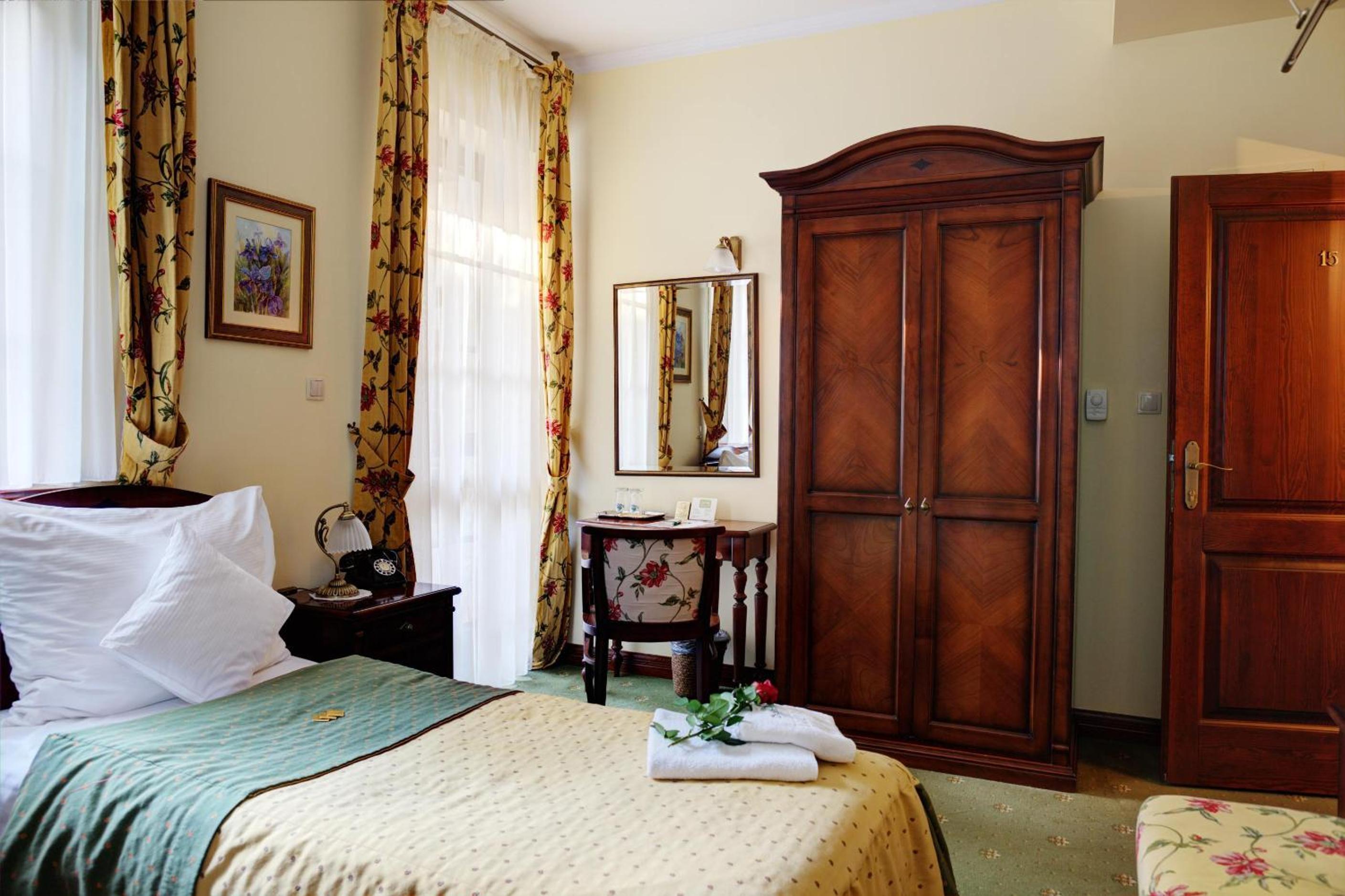Superior Double or Twin Room - Photo 1
