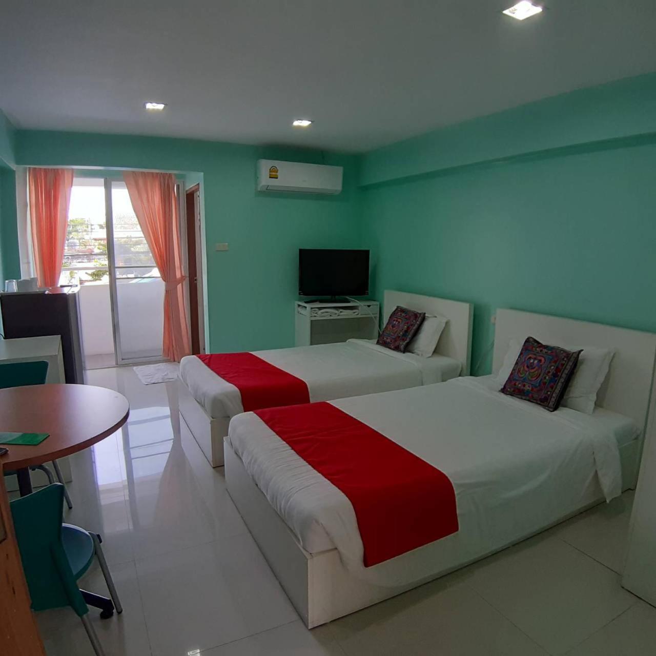 Standard Twin Room photo 1