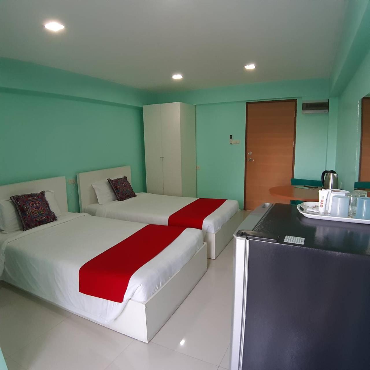 Standard Twin Room photo 2