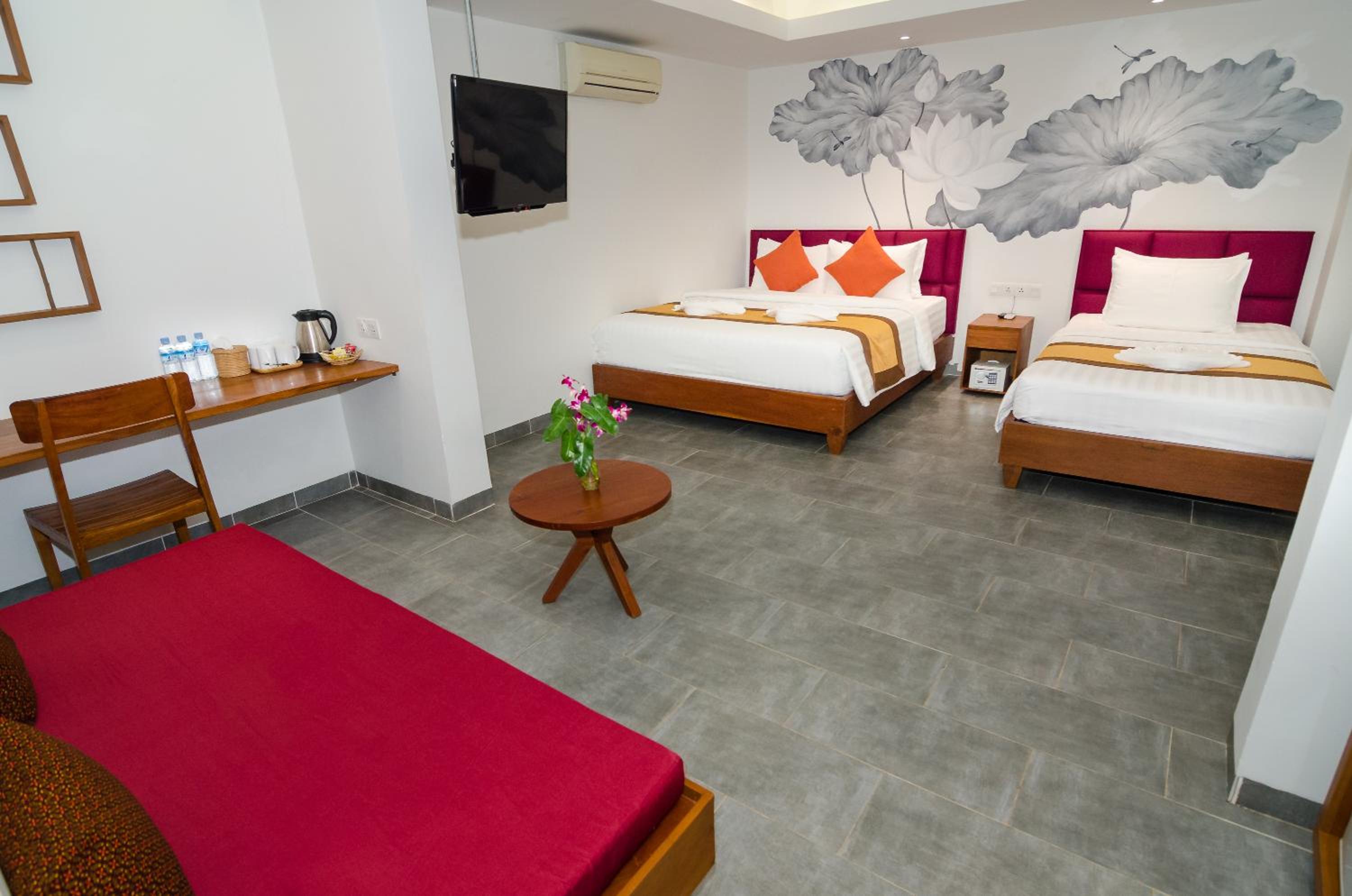 Deluxe Family Room - Photo 3