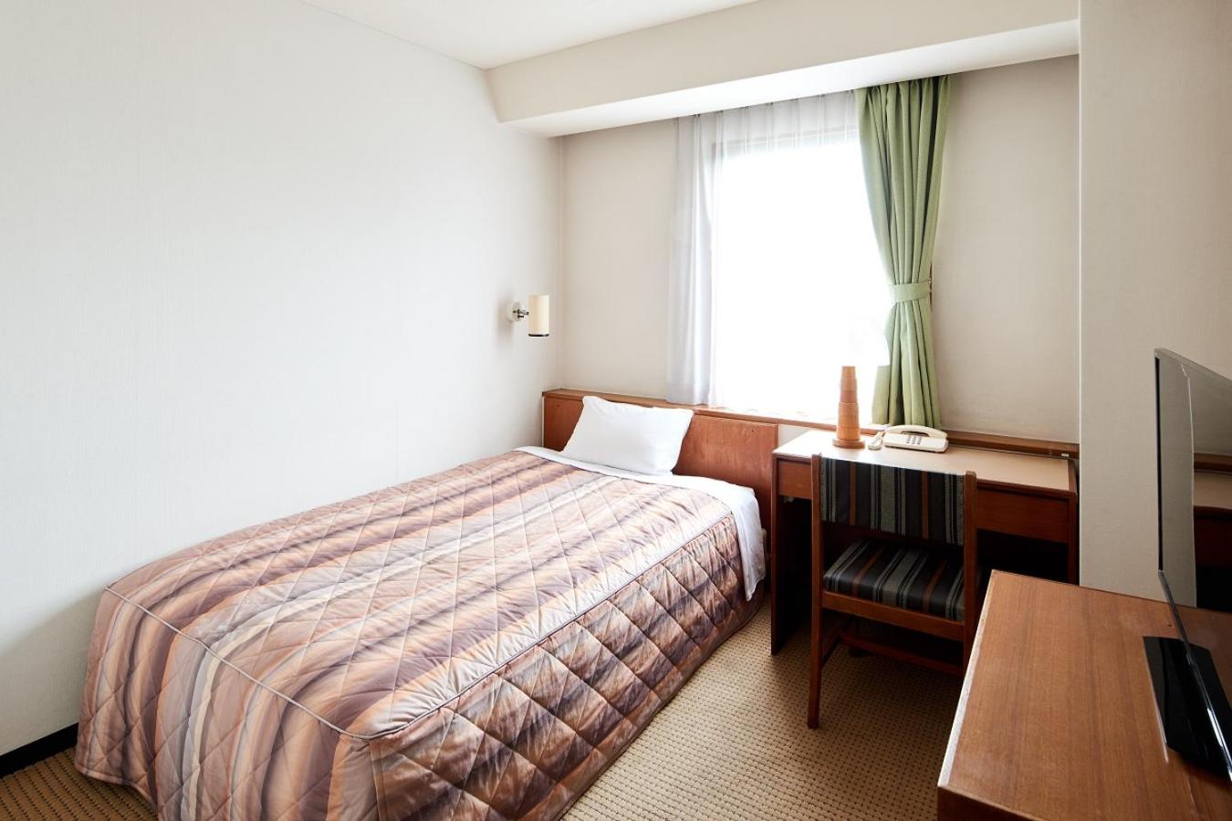 Single Room - Non-Smoking