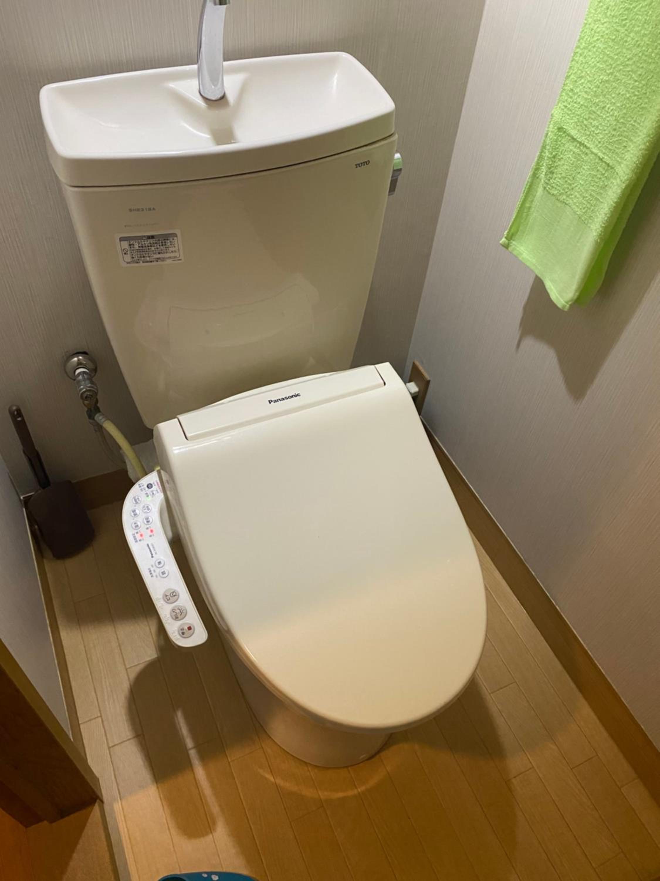 Japanese-Style Room with Shared Bathroom and Private Toilet photo 2