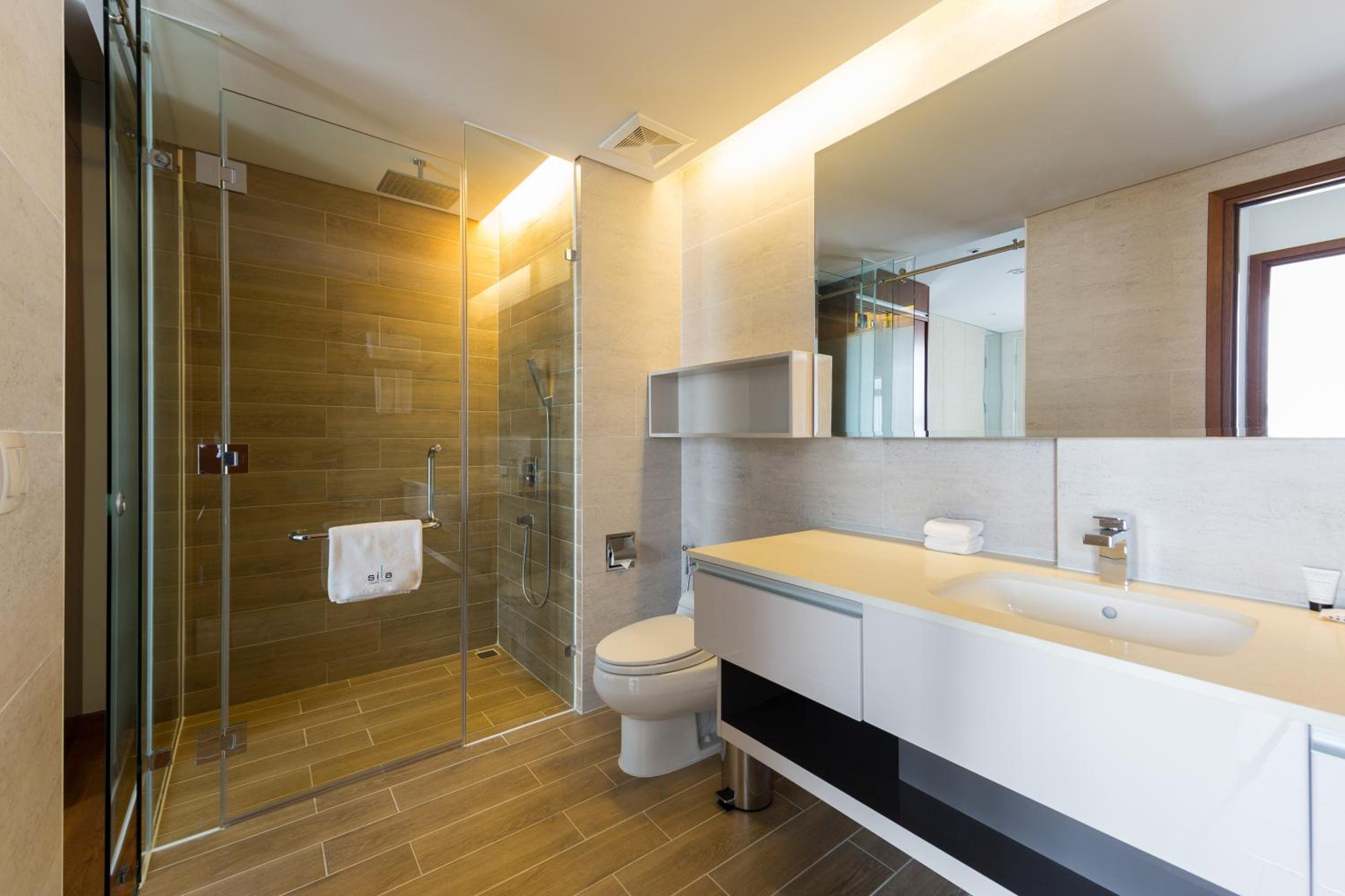 Executive 1-Bedroom photo 2