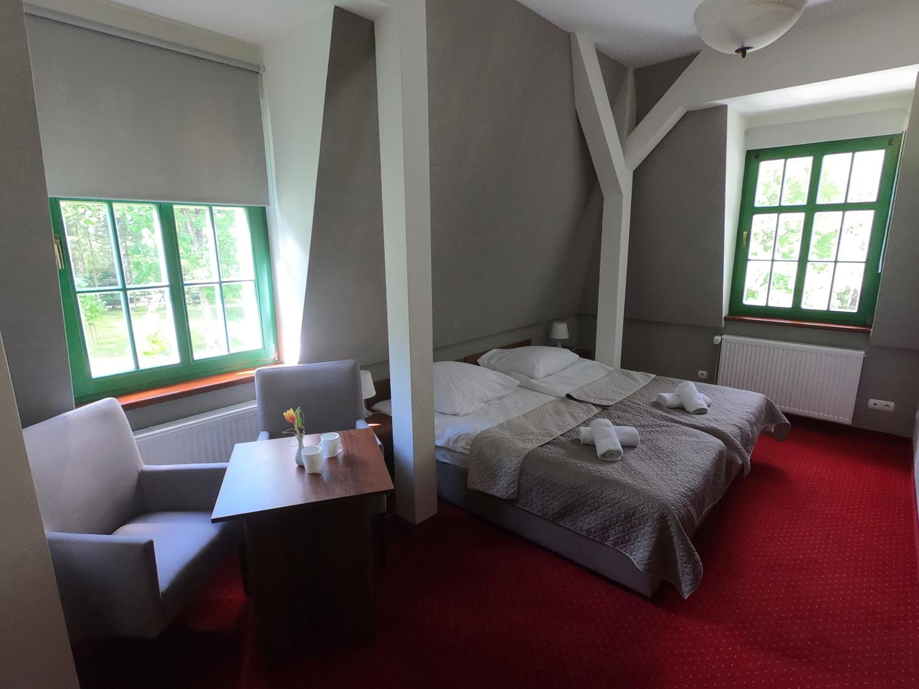 Twin Room - Photo 6