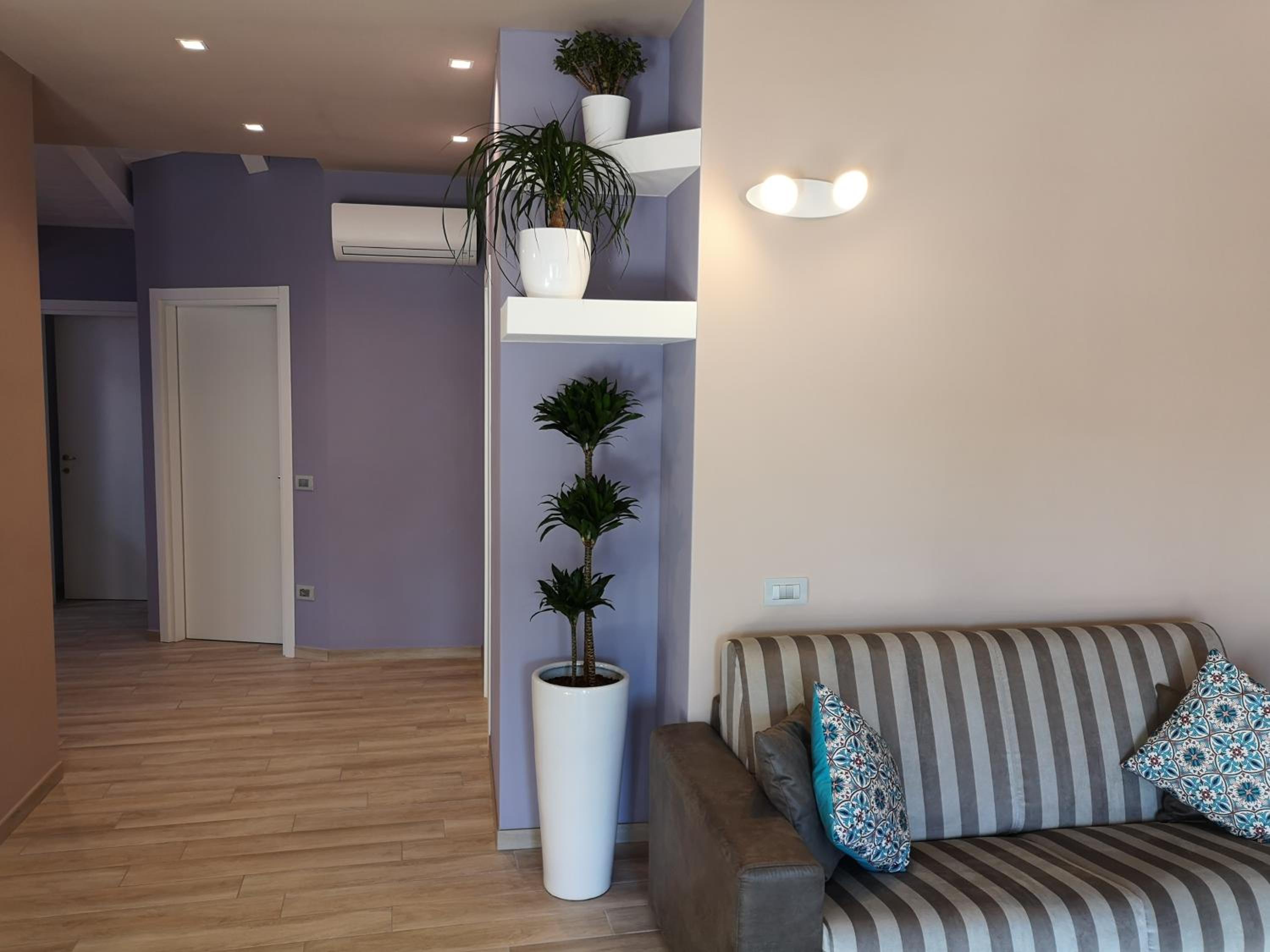Two-Bedroom Apartment - Photo 5