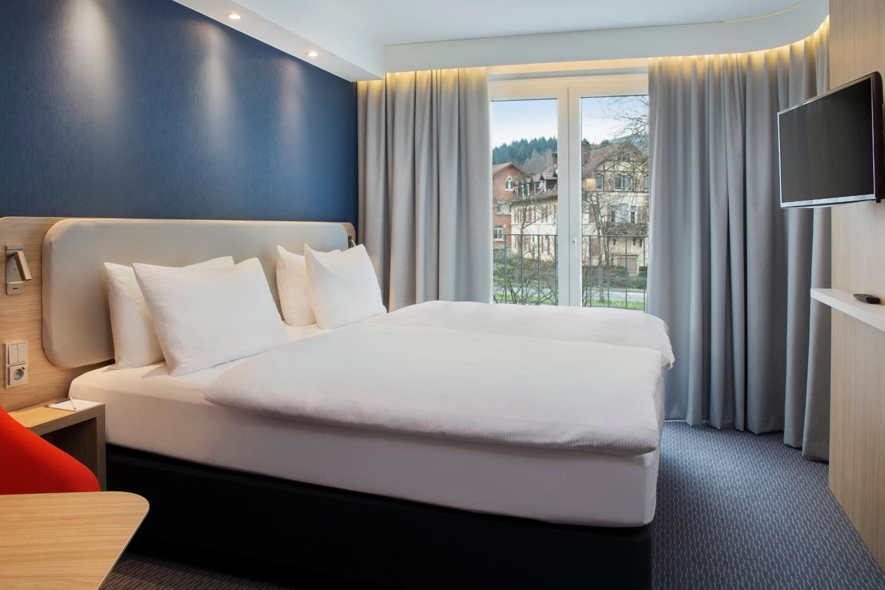 Standard Room with Two Single Beds - Photo 2