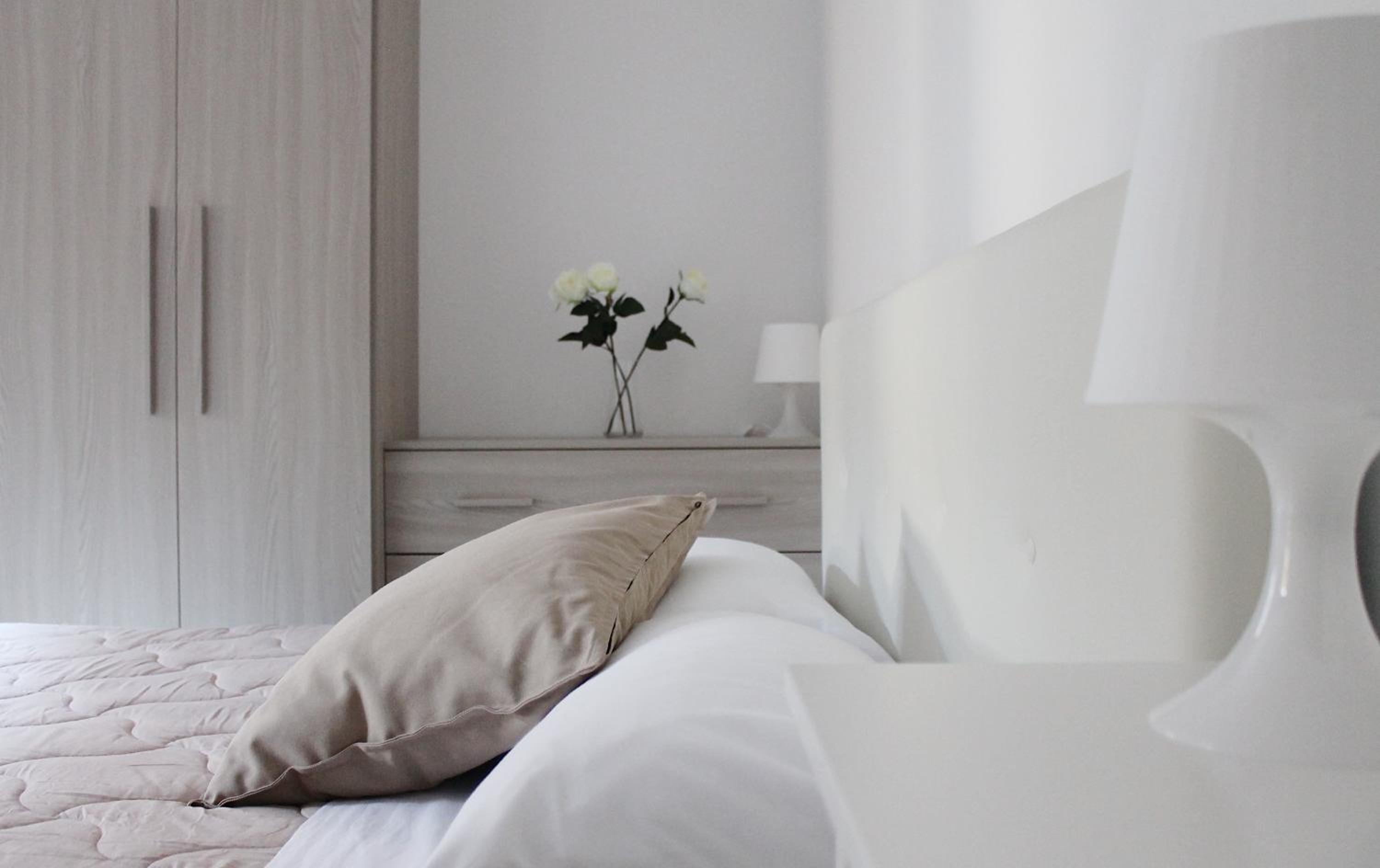 Studio Apartment photo 1
