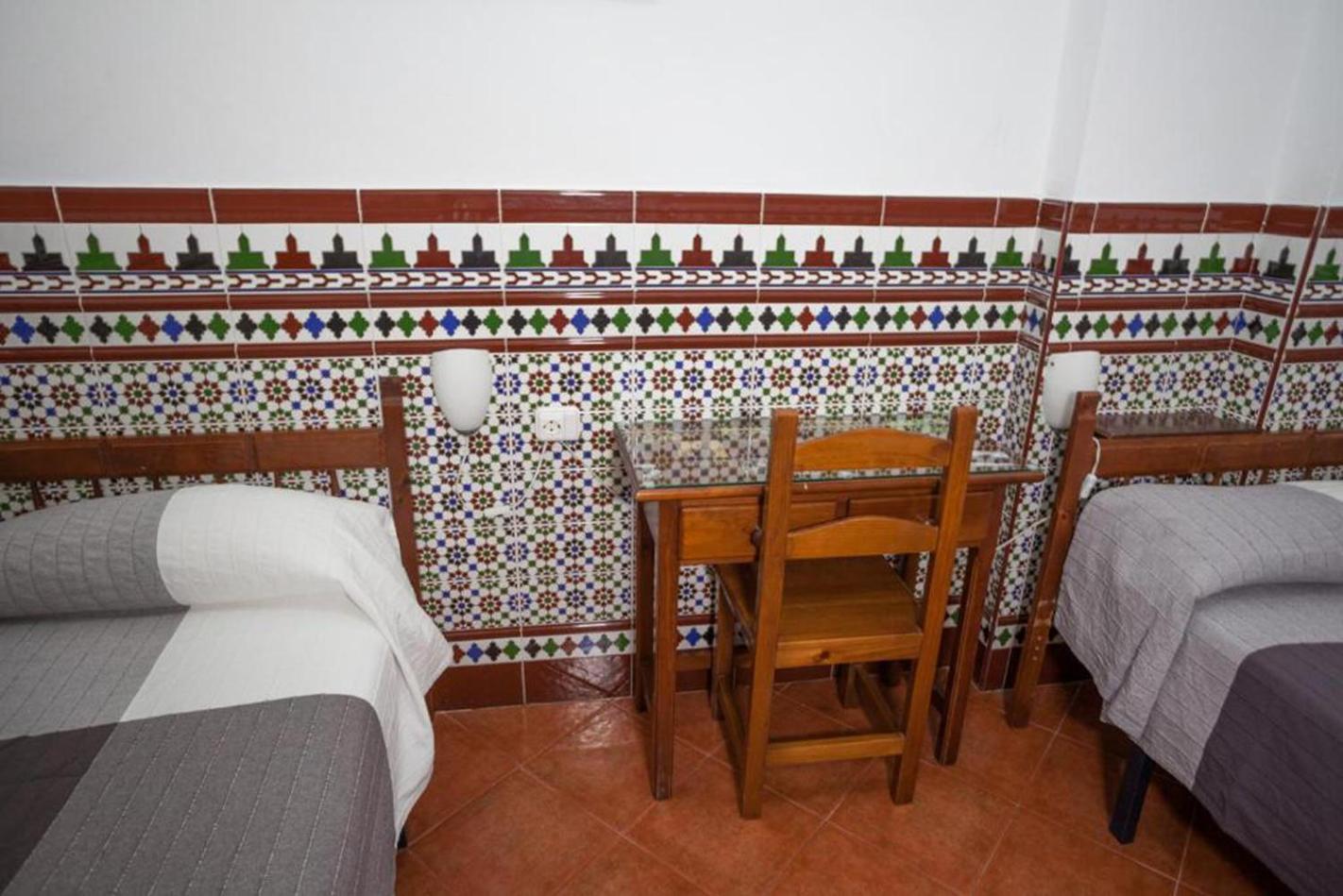 Habitación Doble con Baño Compartido