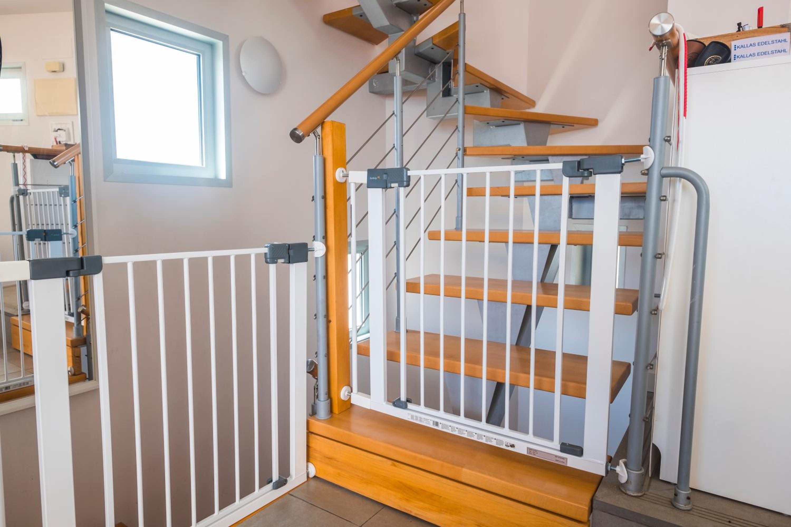 Three-Bedroom Apartment - Photo 9