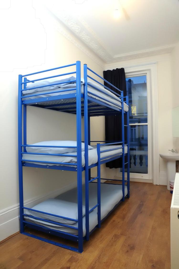 Triple Room with Shared Bathroom photo 3