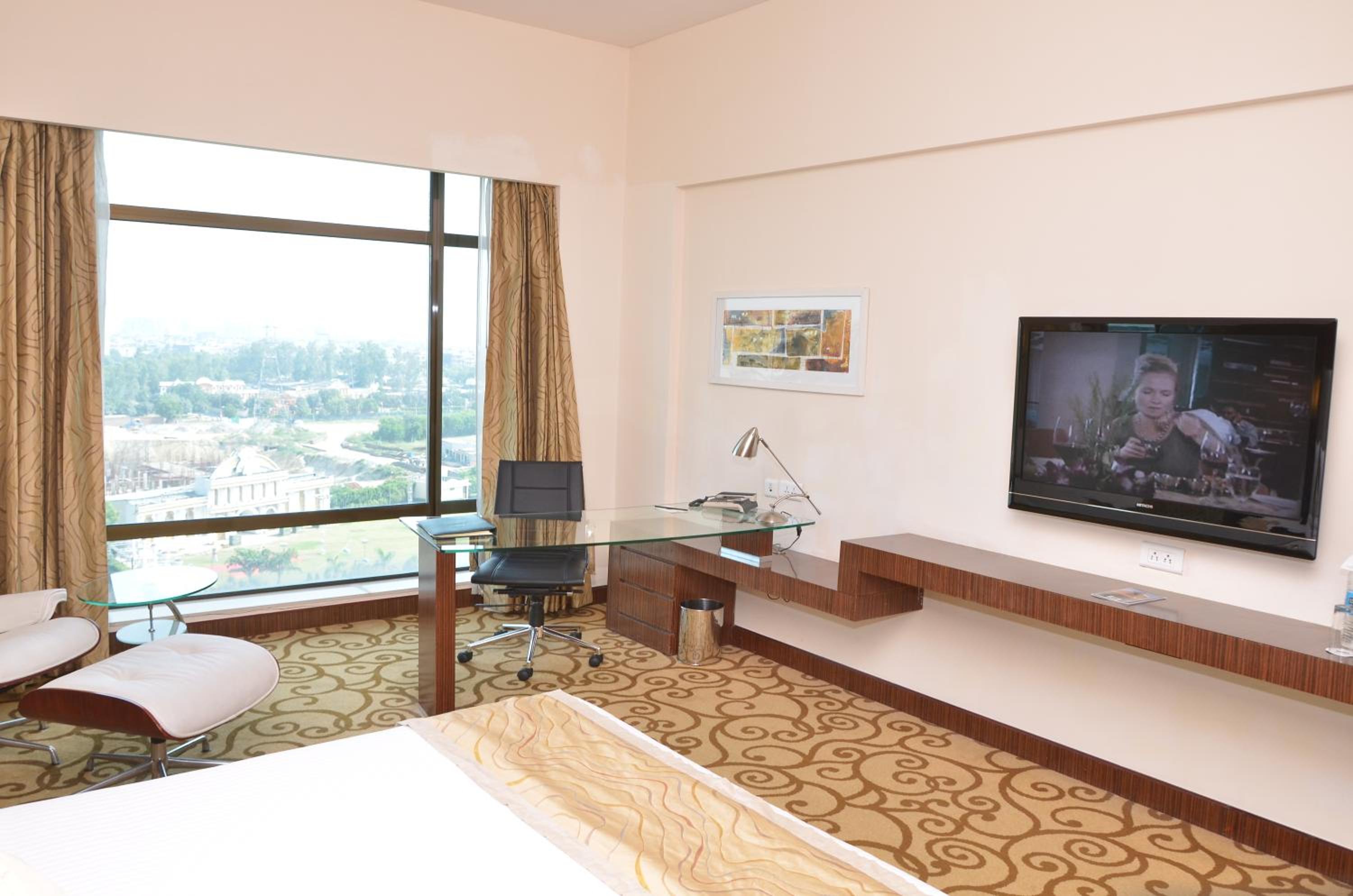 Standard Room – 20% off on session of Spa, Enjoy Happy Hours with 1+1 offer on Alcoholic Beverages, 20% Off on Laundry service Standard Room – 20% off on session of Spa, Enjoy Happy Hours with 1+1 offer on Alcoholic Beverages, 20% Off on Laundry service