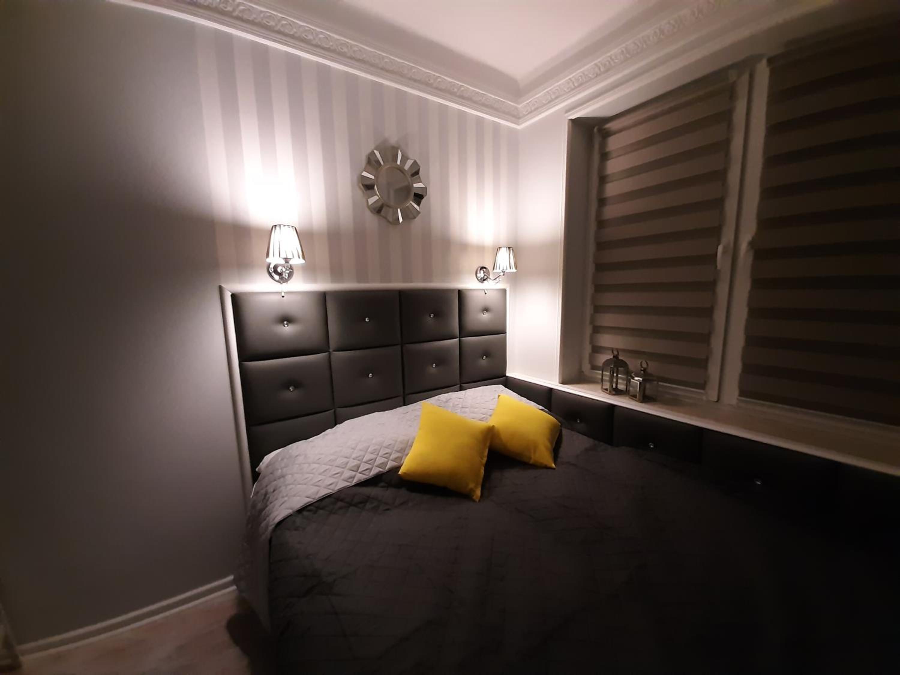 Double Room with Private Bathroom - Photo 1
