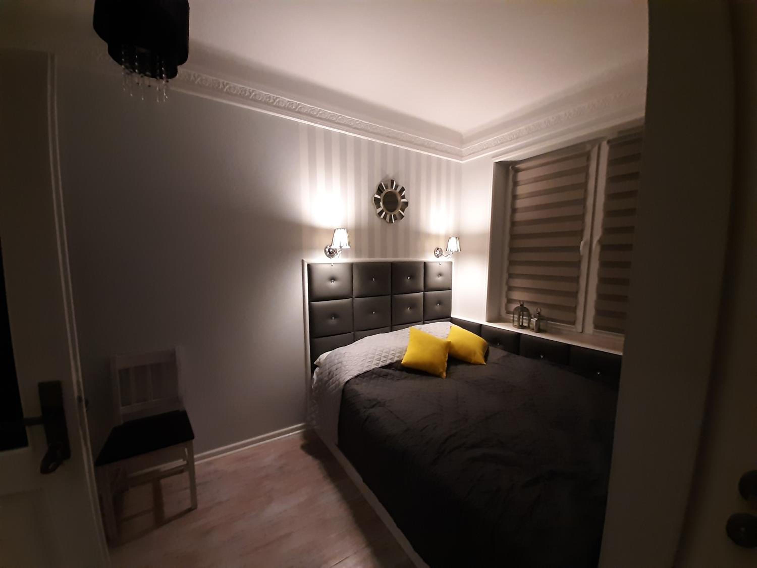Double Room with Private Bathroom - Photo 3