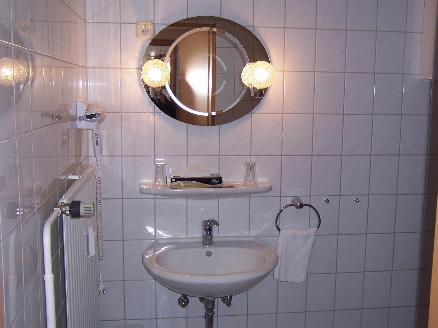 Double Room - Photo 4