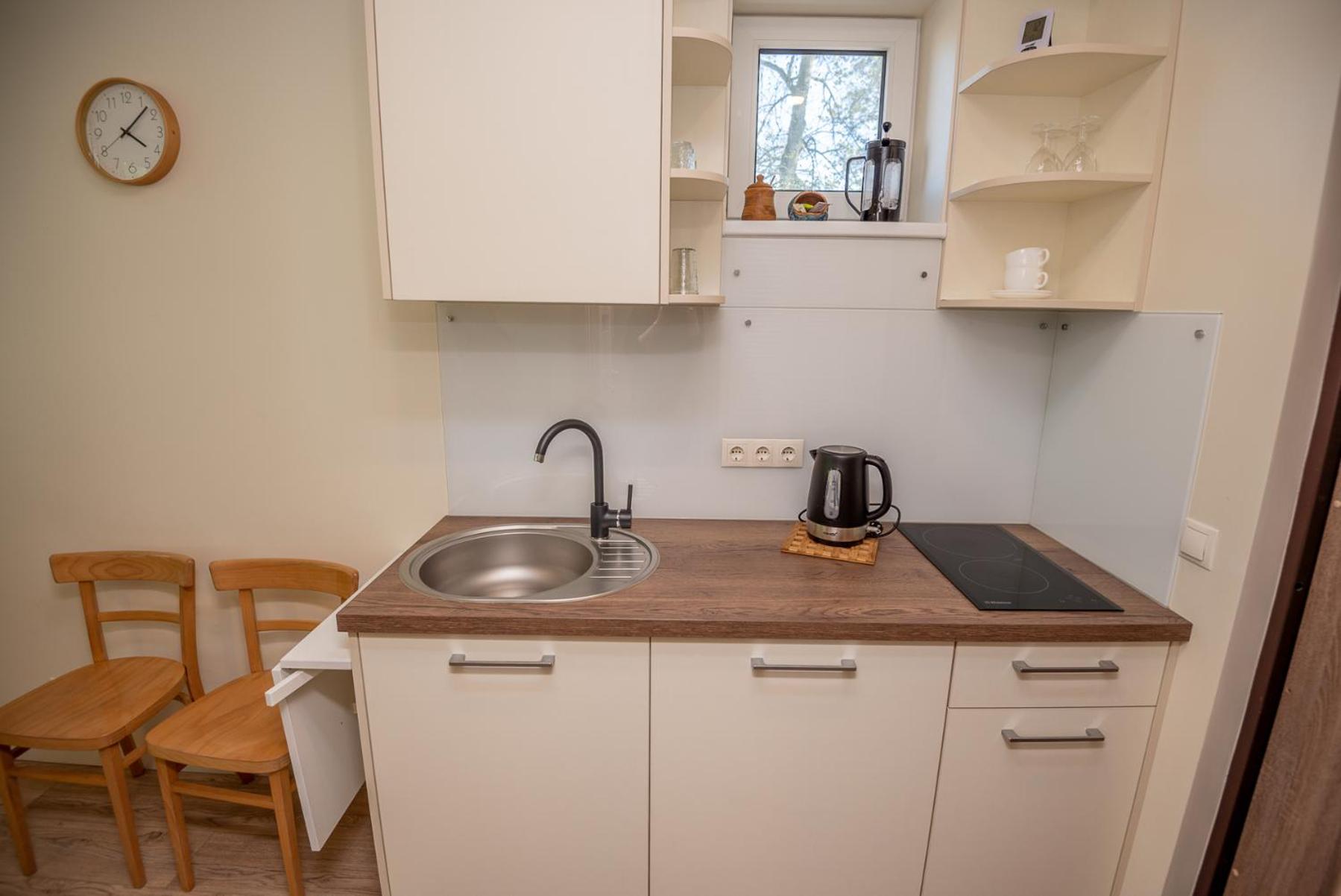 Studio Apartment photo 2