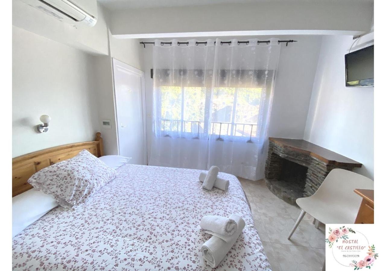 Double or Twin Room - Photo 12