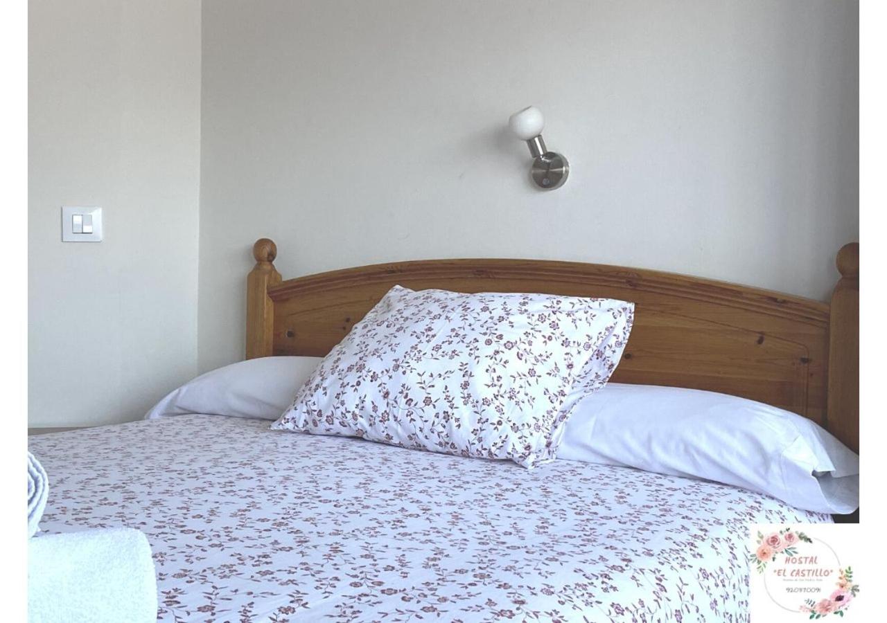 Double or Twin Room - Photo 11