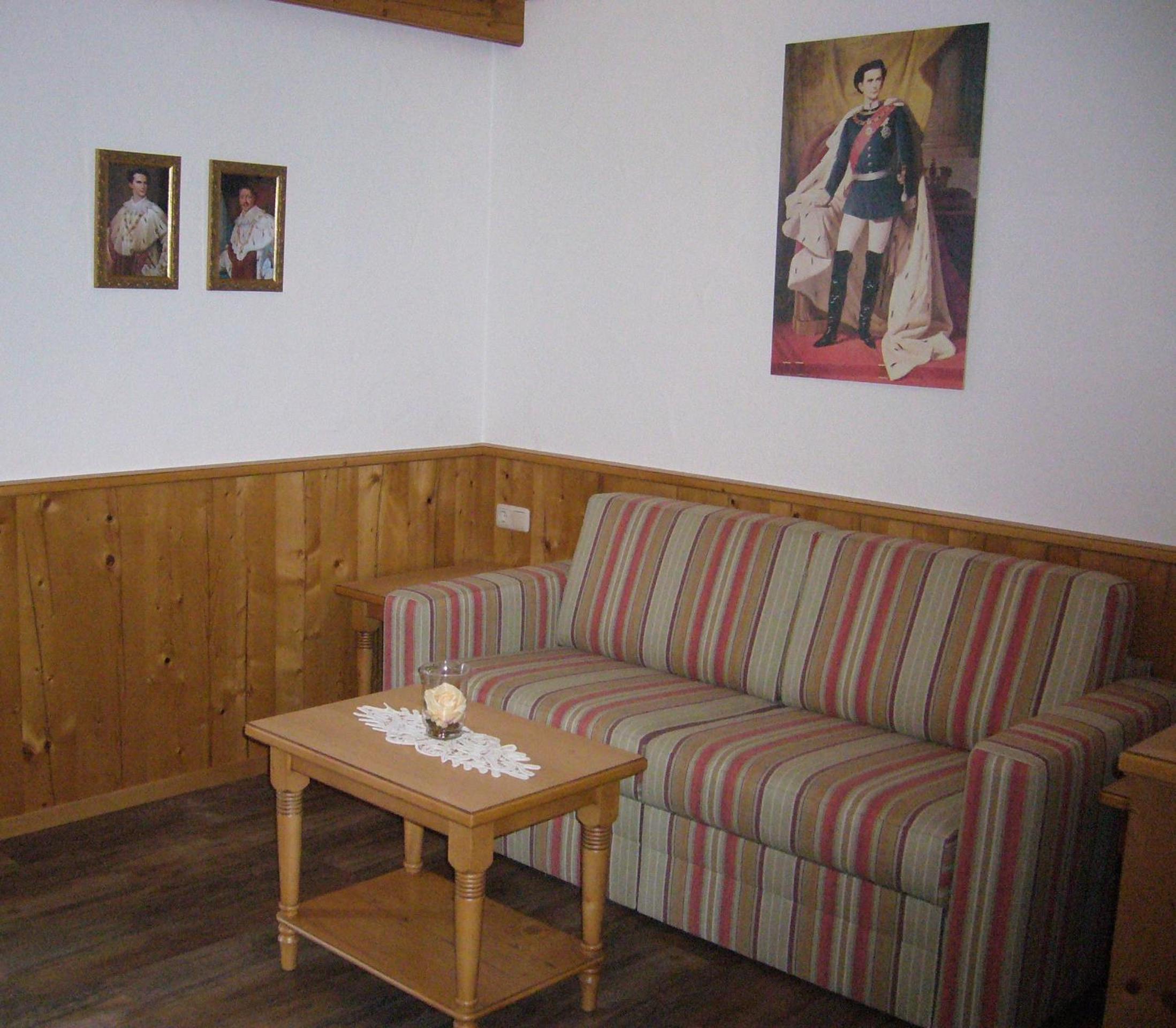 Suite with Balcony - Photo 7
