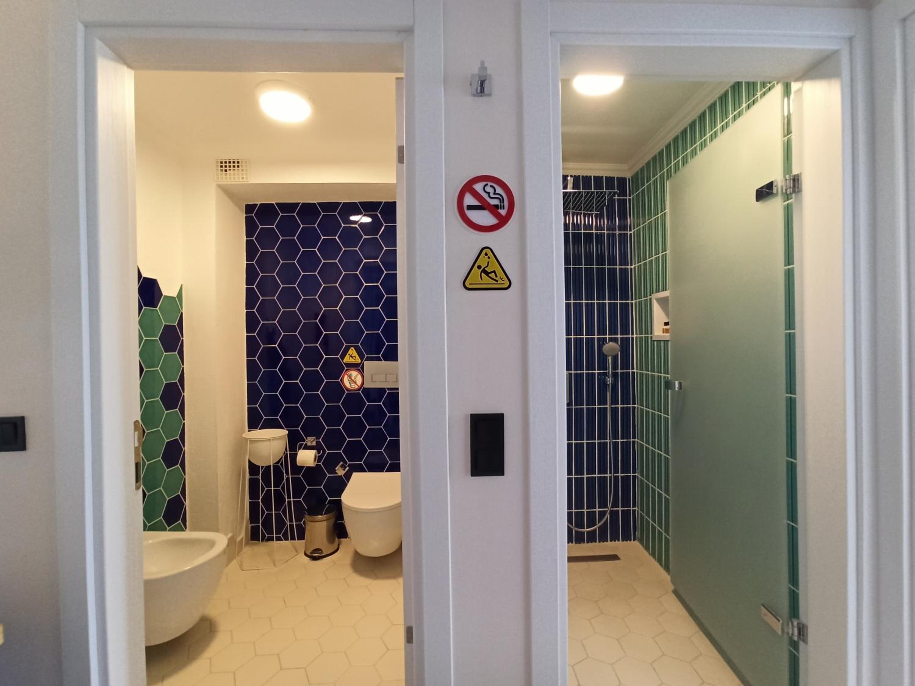 Triple Room with View - Photo 6
