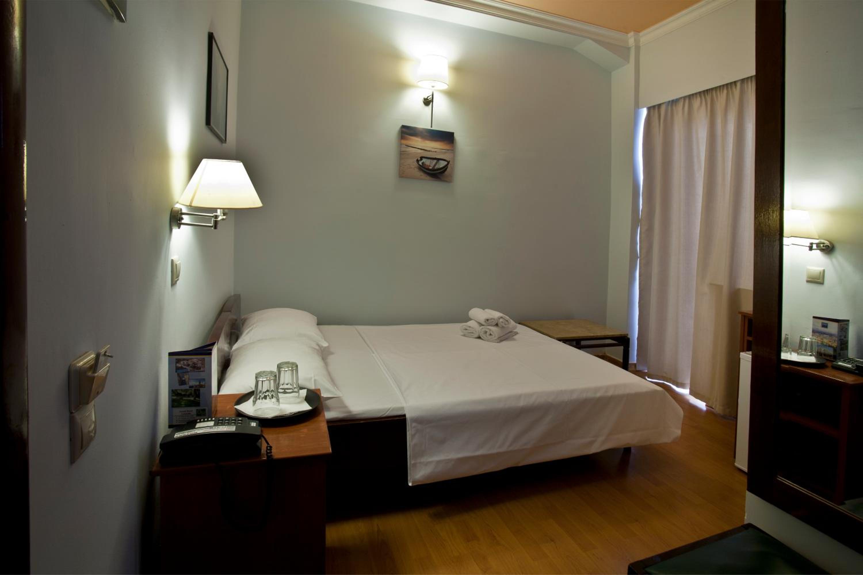 Basic Single Room photo 3