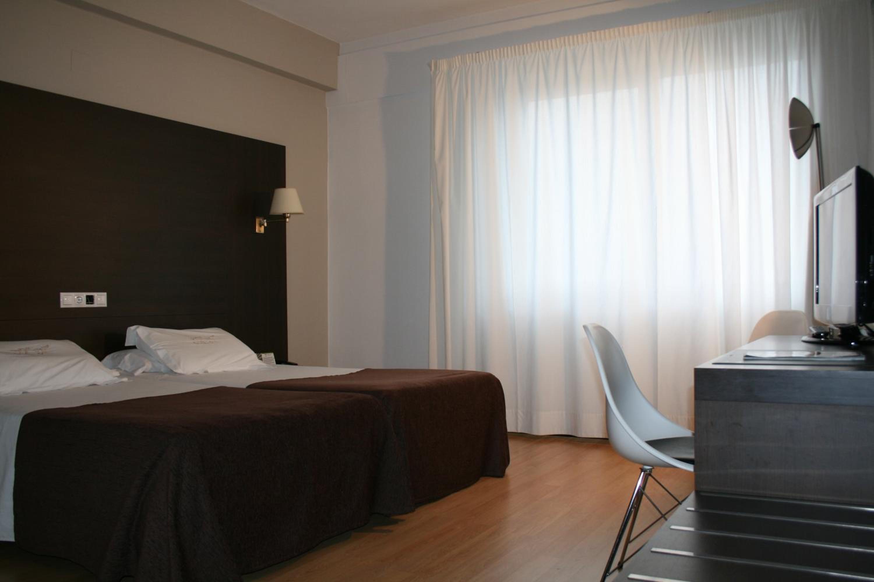 Triple Room - Photo 6