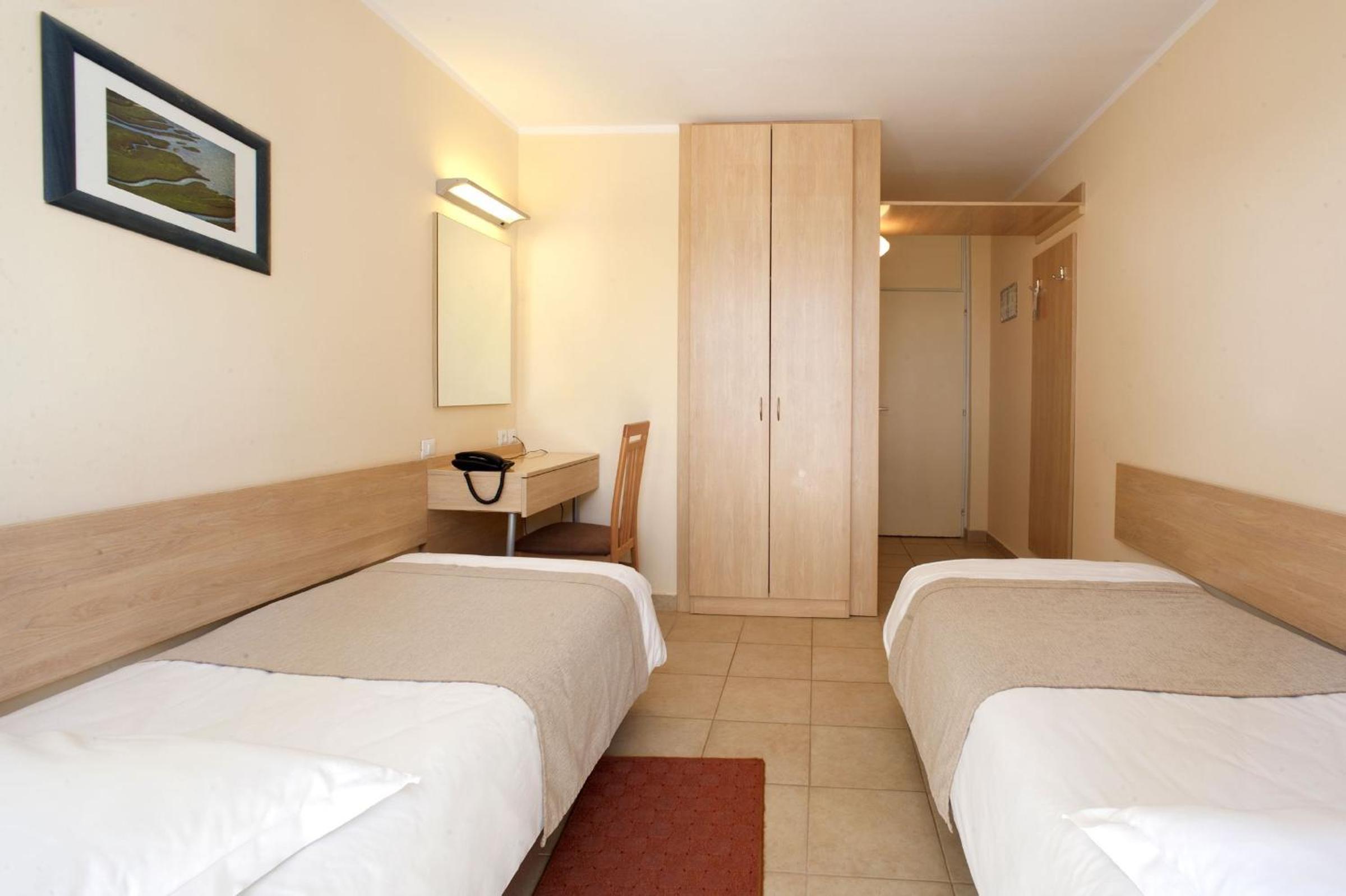 Classic Room with Balcony - Sea Side - Photo 2