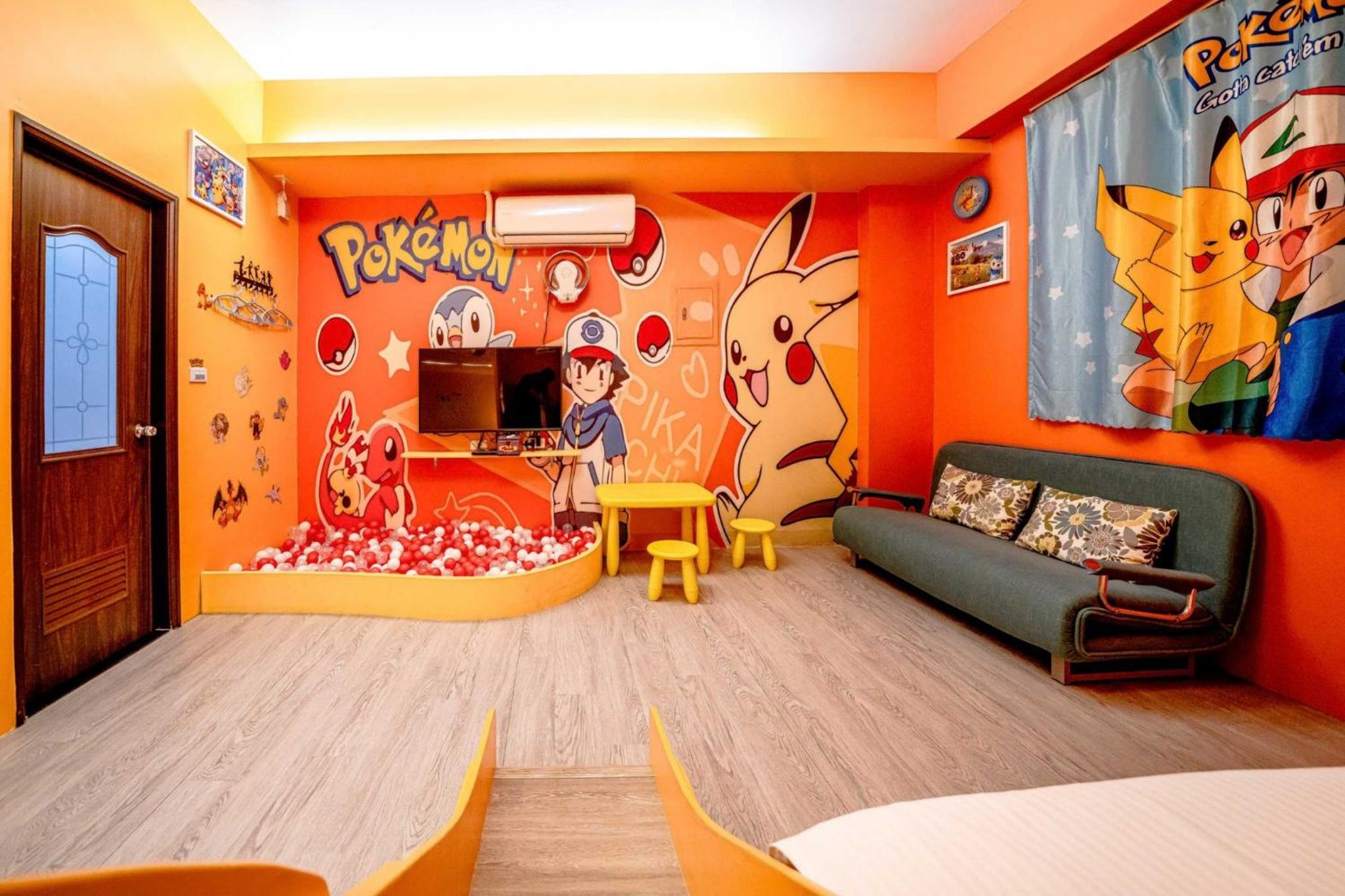Deluxe Family Suite - Photo 1