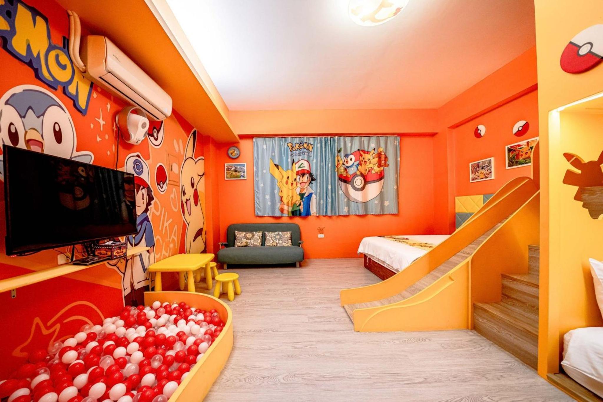 Deluxe Family Suite - Photo 3