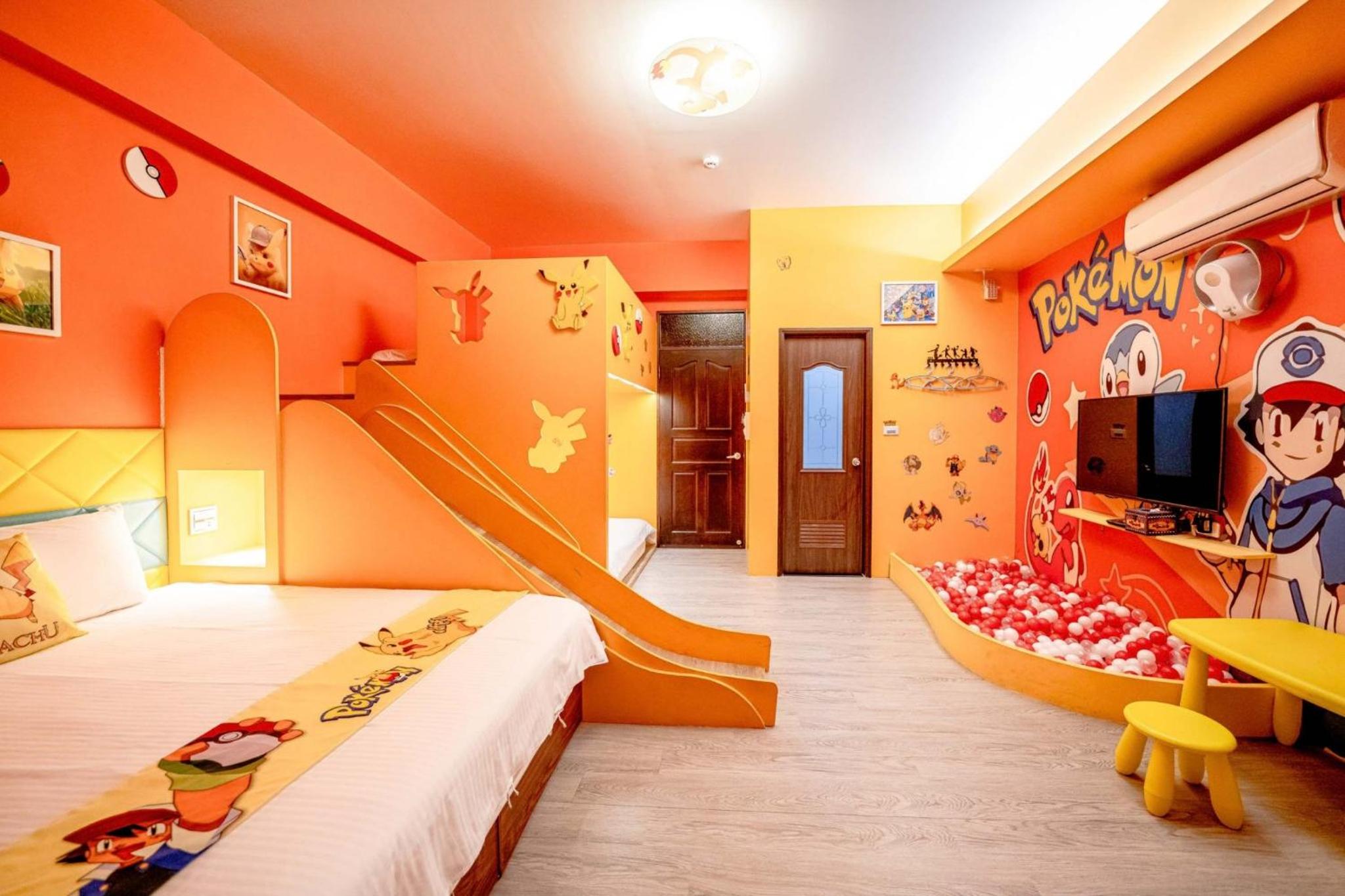 Deluxe Family Suite - Photo 6