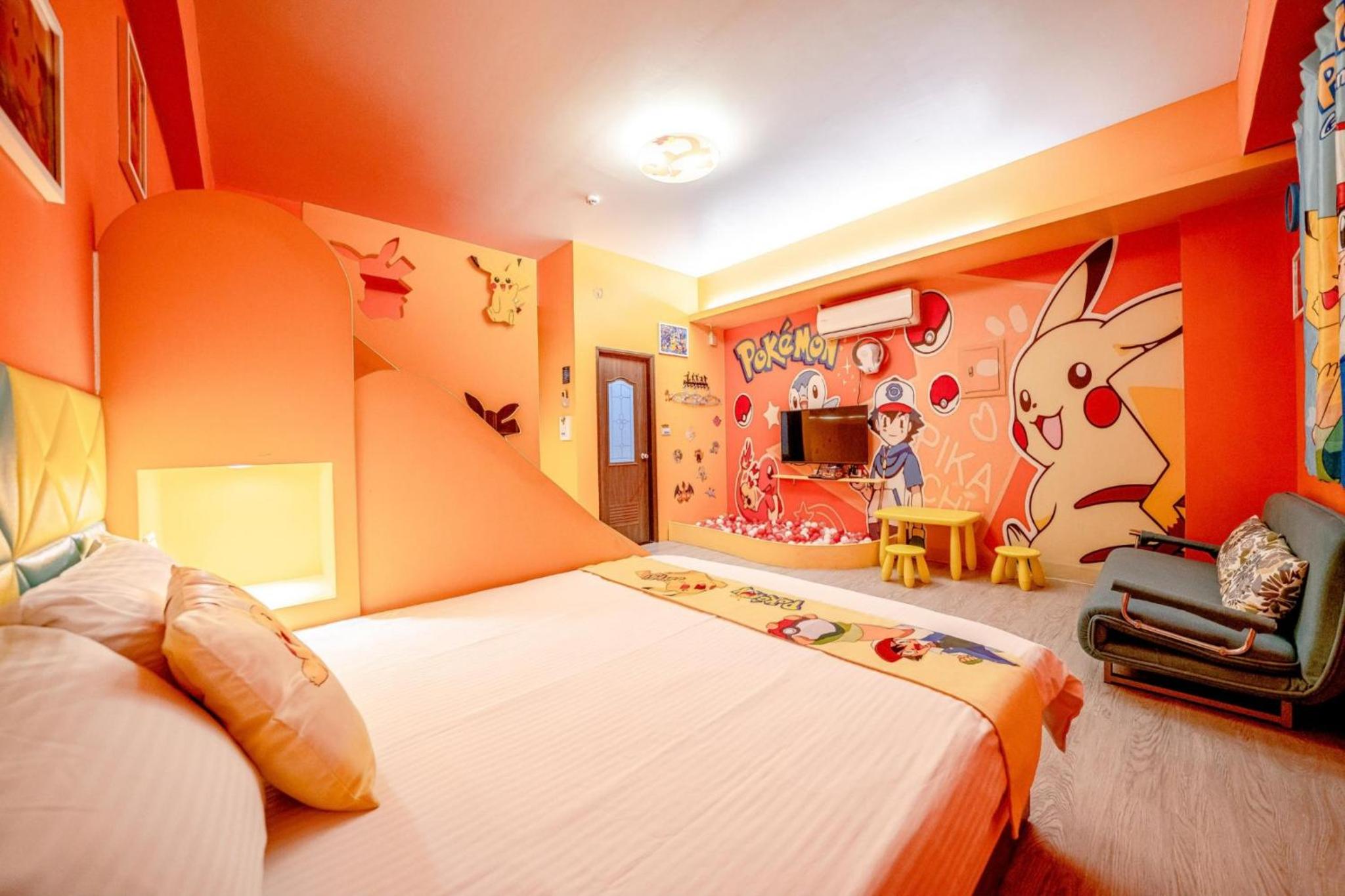 Deluxe Family Suite - Photo 7