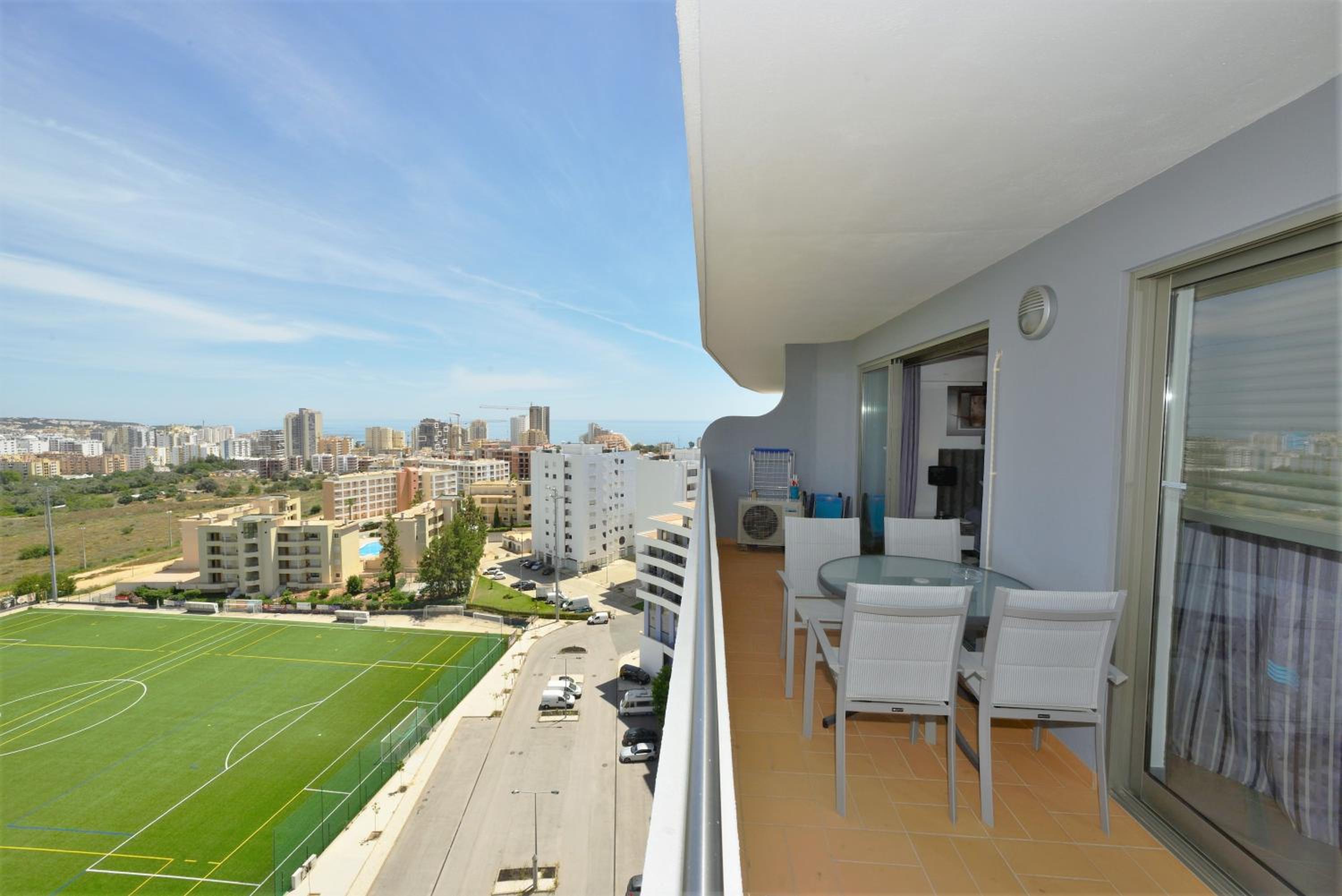 Superior One-Bedroom Apartment - Photo 7