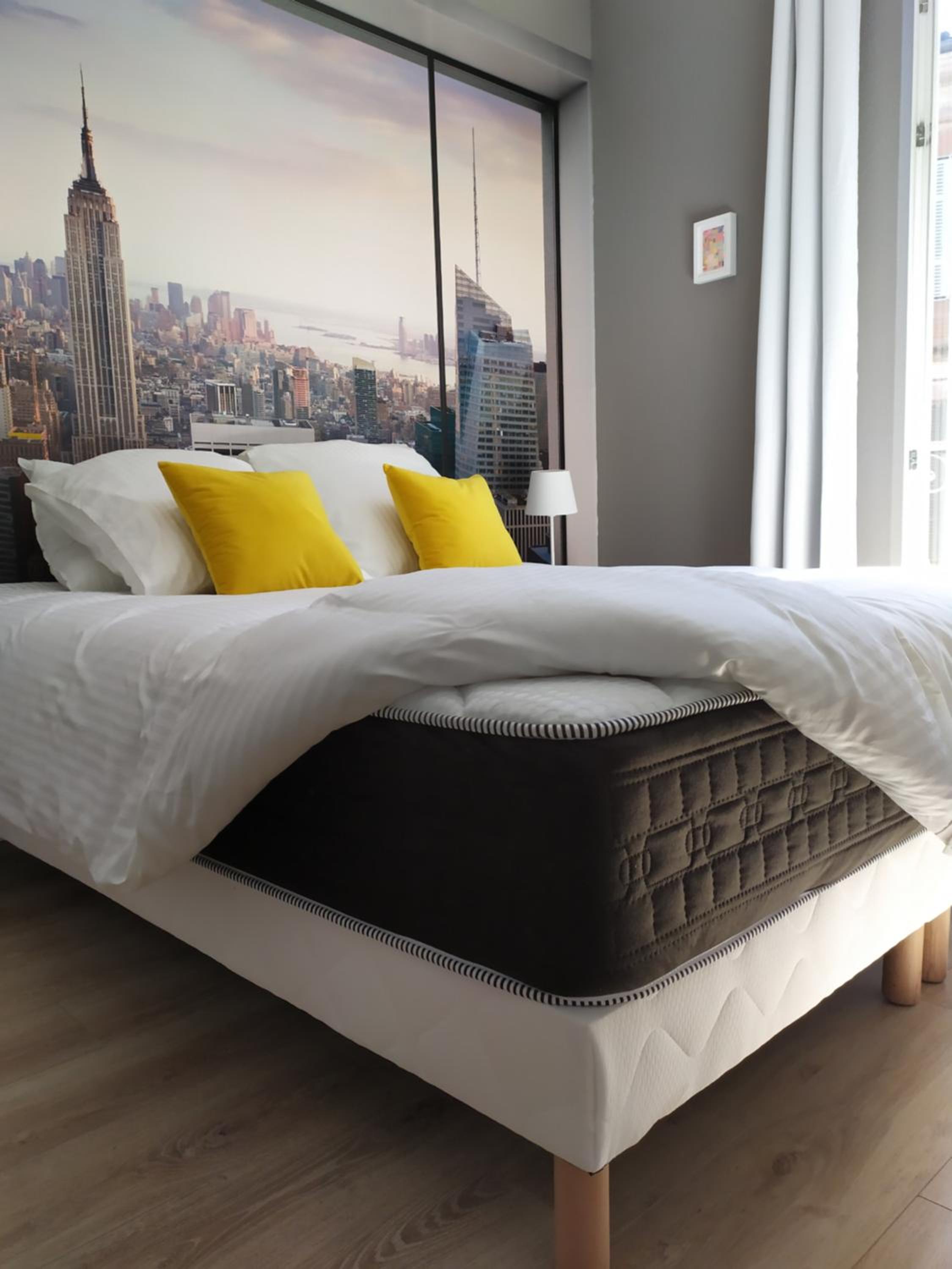 One-Bedroom Apartment - Photo 4