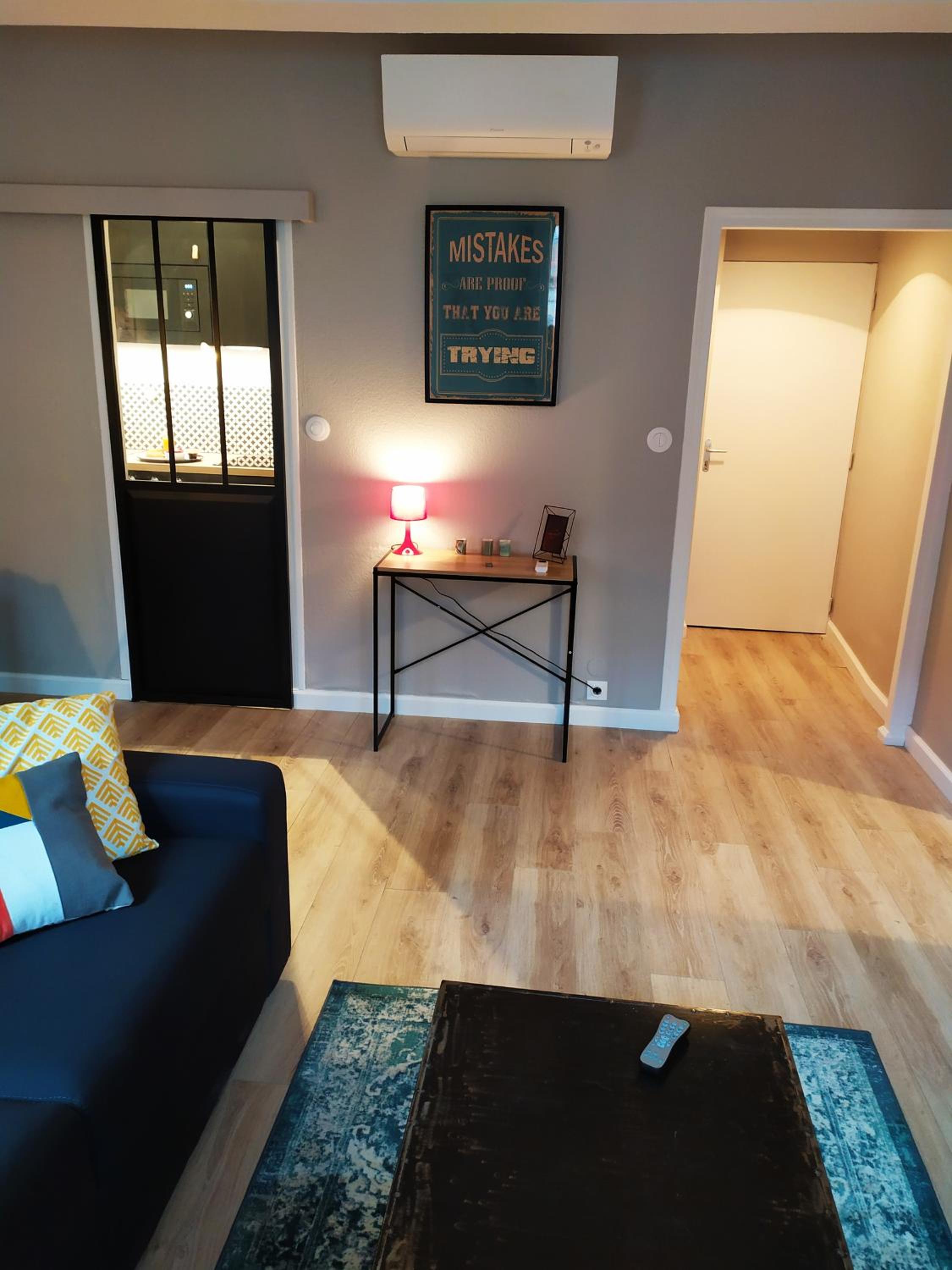 One-Bedroom Apartment - Photo 10
