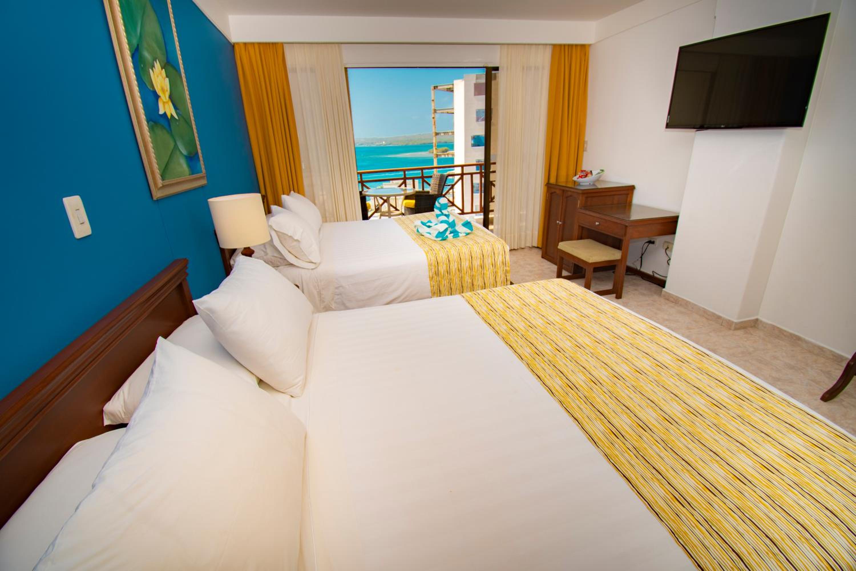 Quadruple Room - Photo 1