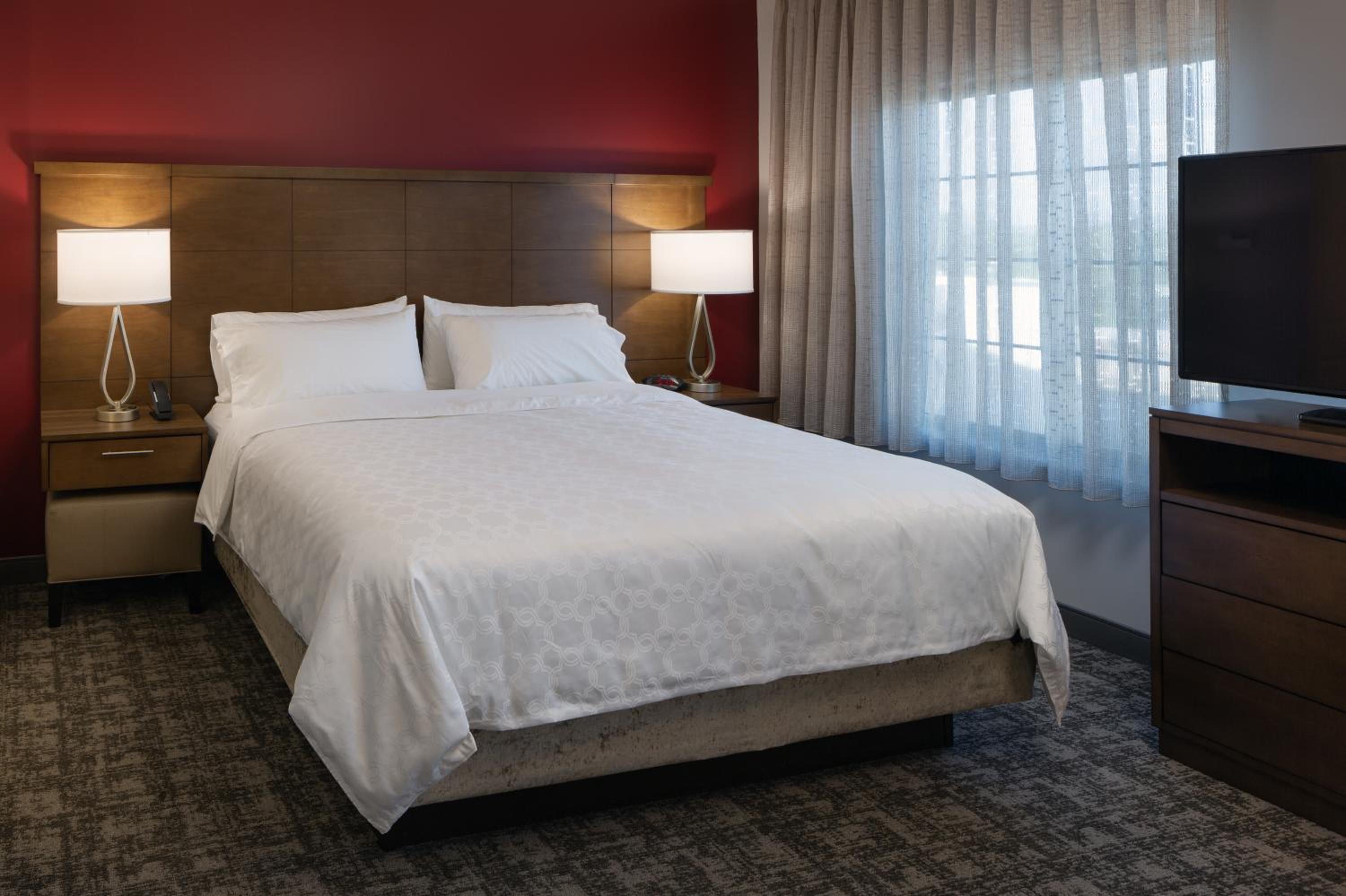 Studio Suite - Photo 1
