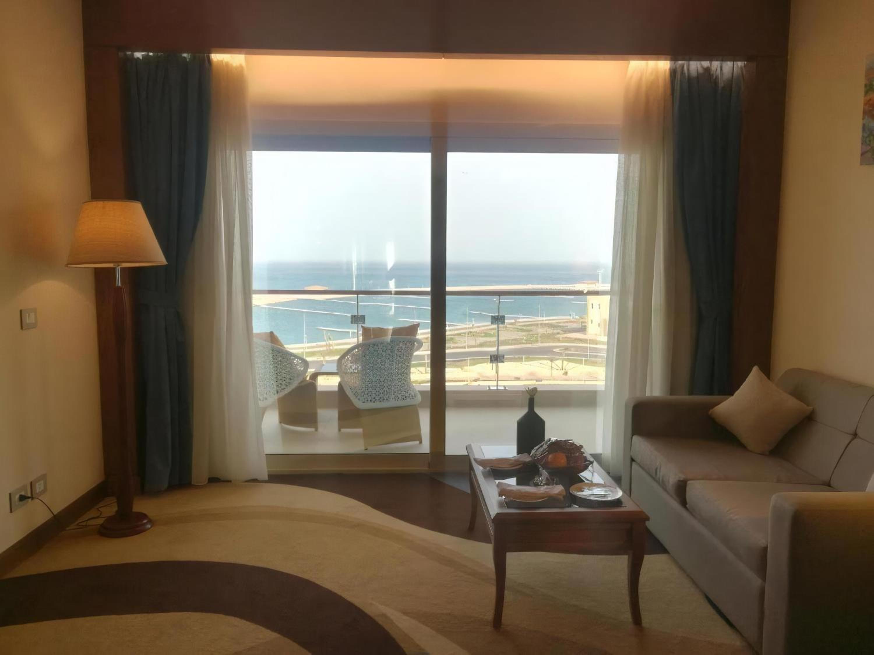 Standard Room (Side Sea View) - Photo 5