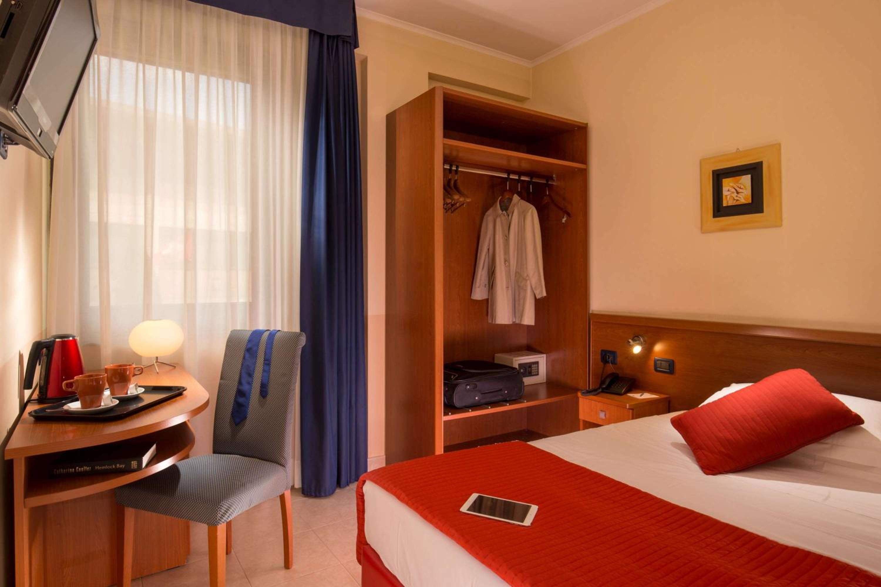 Economy Double Room photo 1