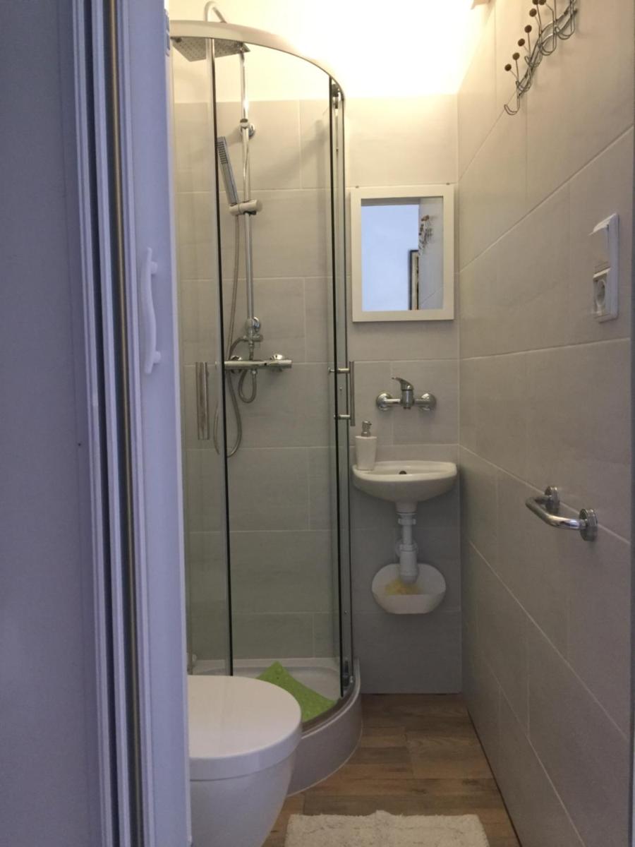 Small Double Room photo 1