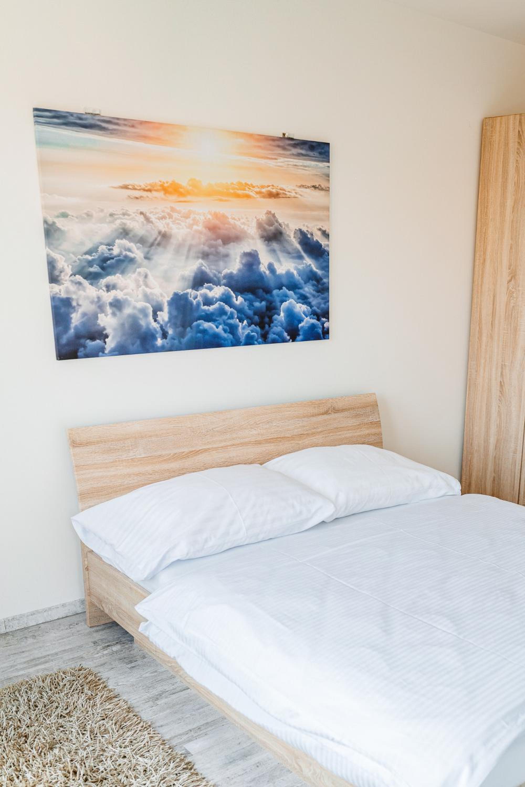One-Bedroom Apartment - Photo 9